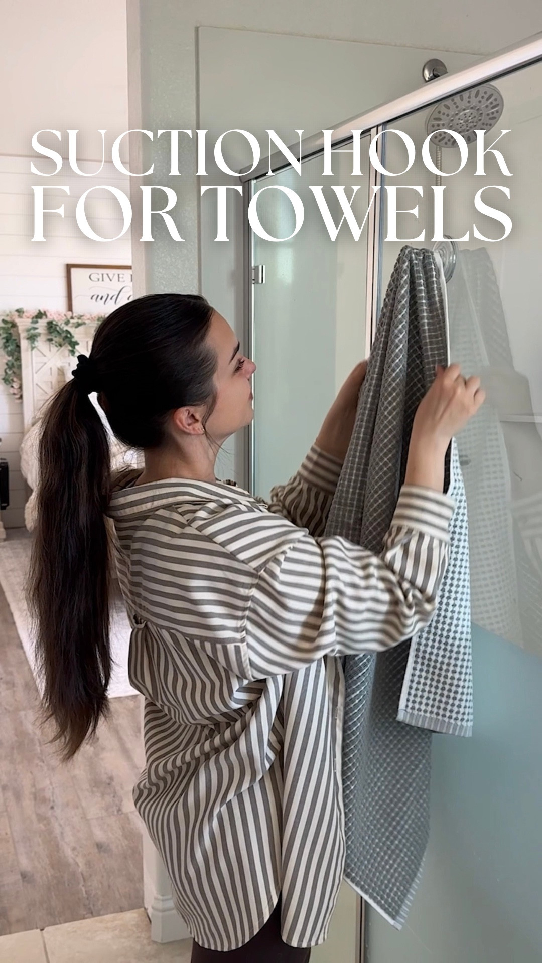 Suction hooks that actually stay put 🙌🏼 perfect for hanging towels!

amazon finds, amazon home, bathroom organization, suction hooks, bath towels storage, home tips, home hacks