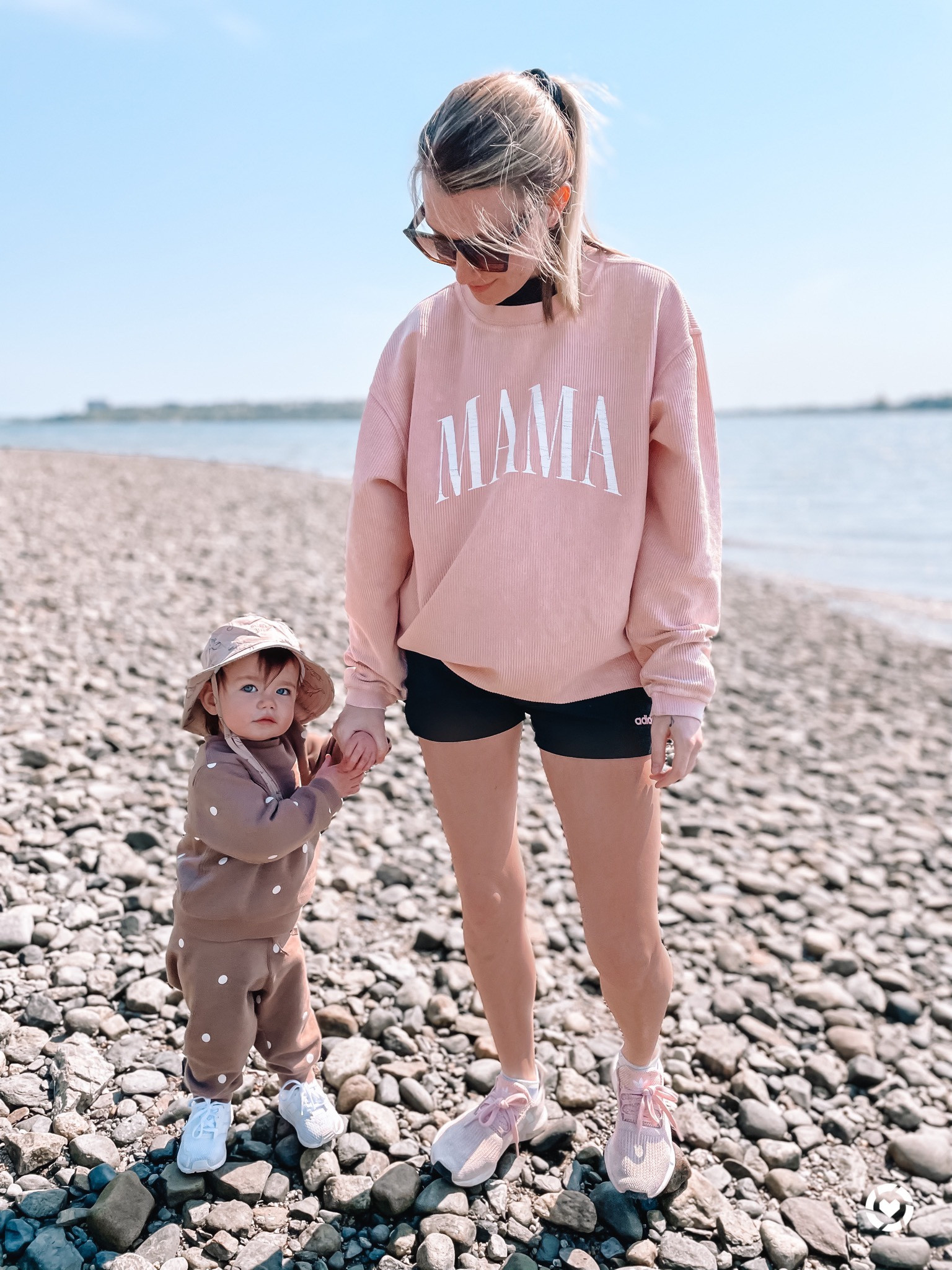 Mama style mom style crewneck pullover

#LTKbaby #LTKfamily #LTKSale