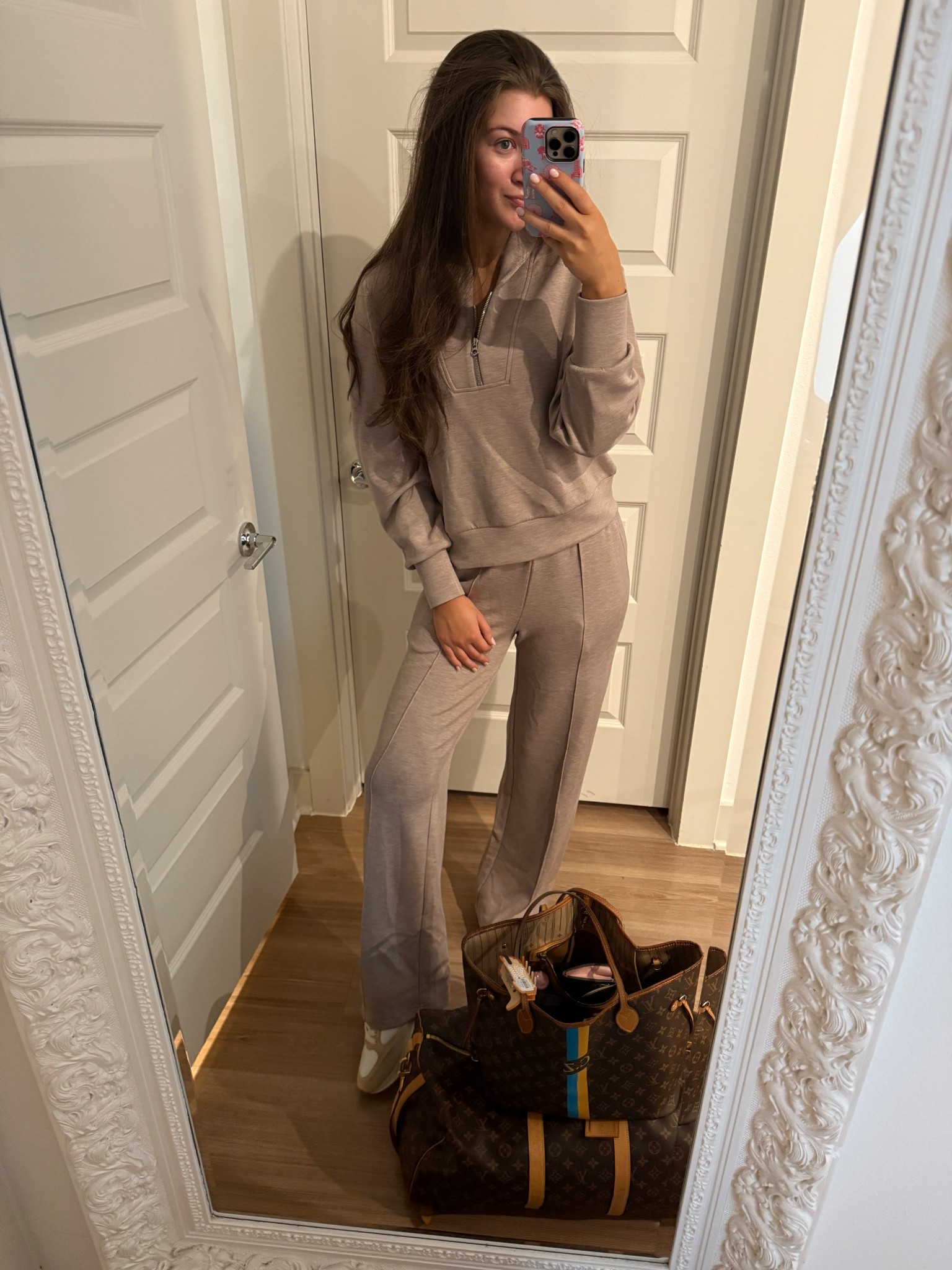 Another Varley travel fit! Wearing size small in both- loving the new flared leg pant compared to my usual jogger! Varley is my go to travel fit 🫶