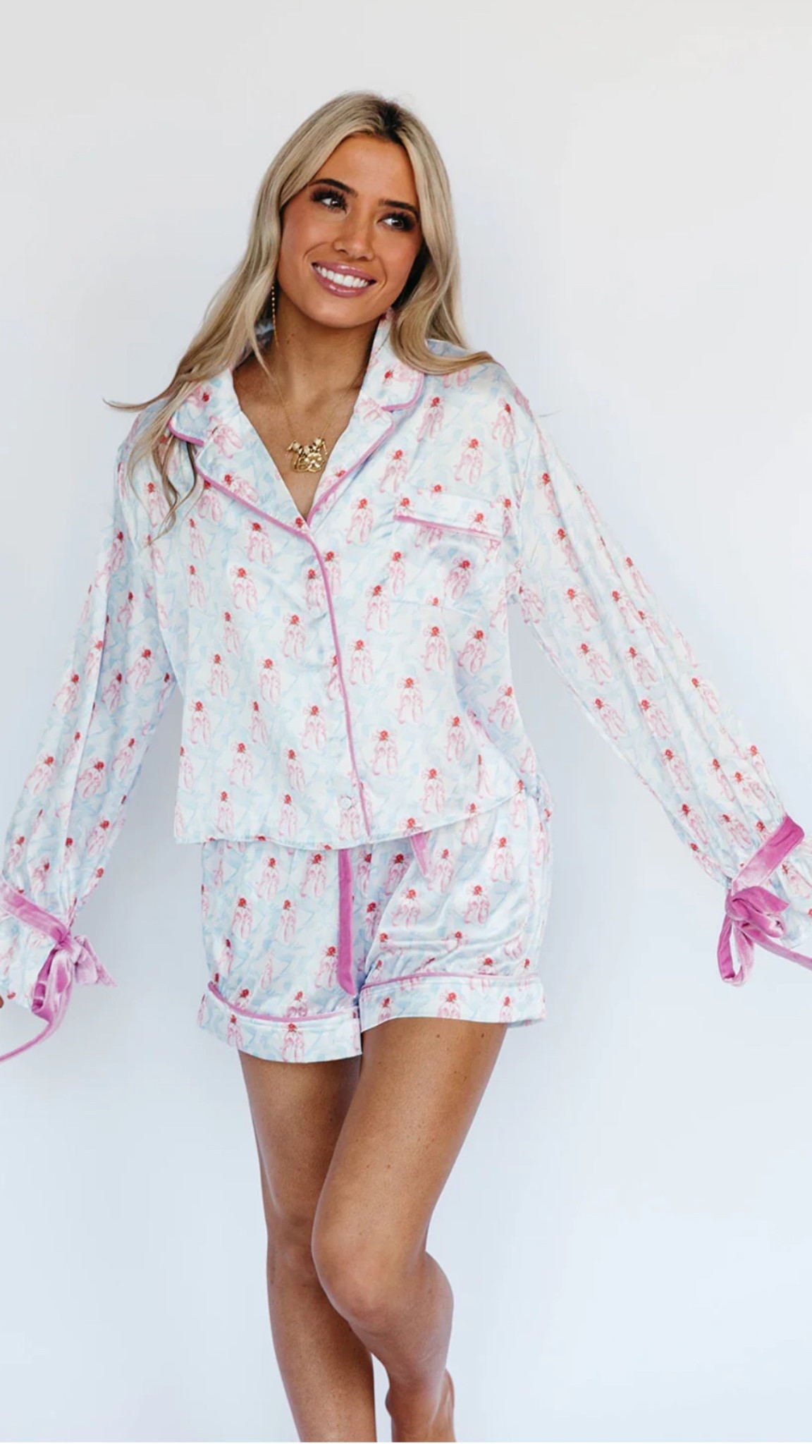 The cutest pink bows pajamas set 🩷

#bacheloretteparty #bachpartygifts #pinkpajamas

#LTKFindsUnder100 #LTKWedding #LTKStyleTip