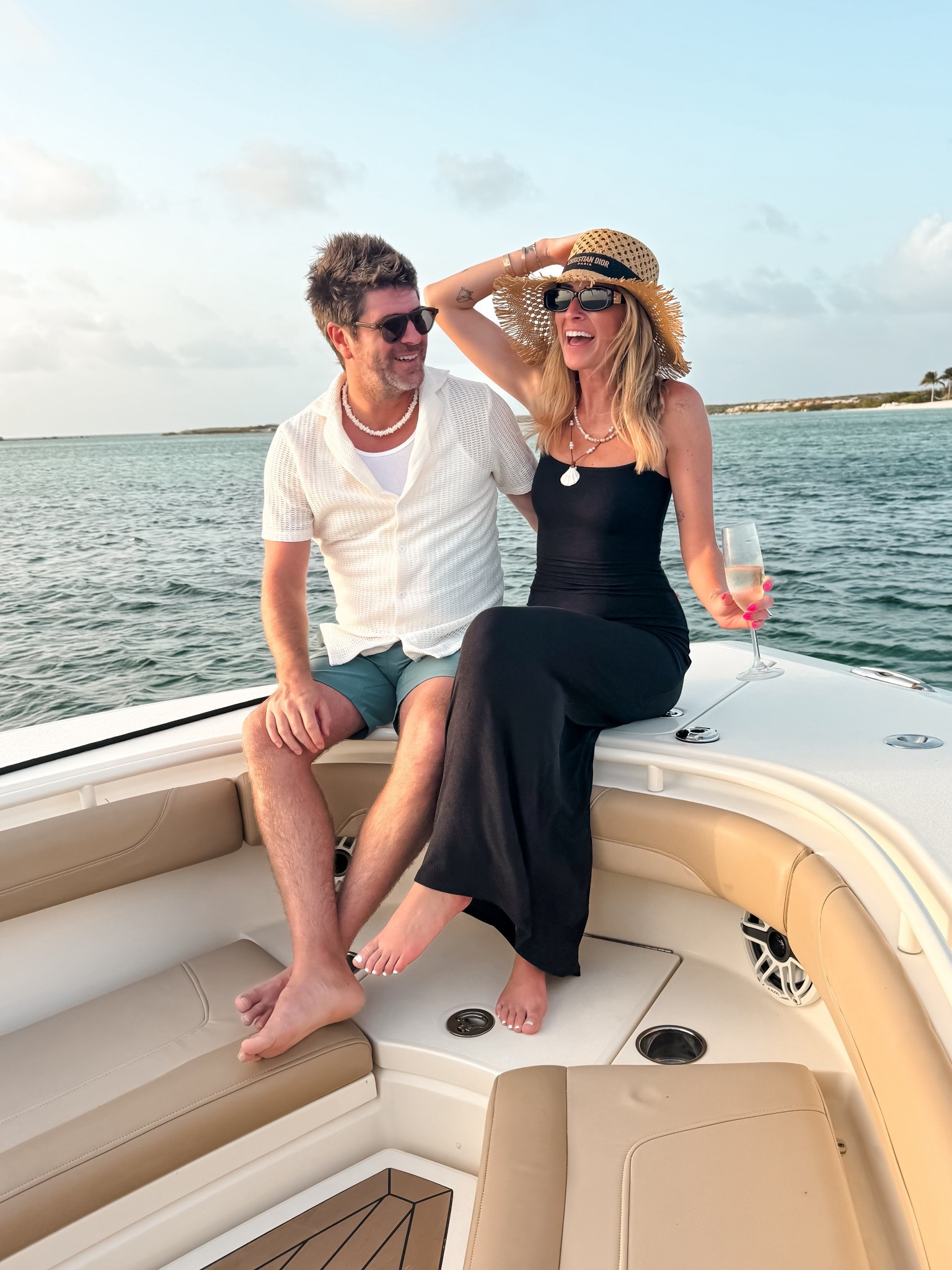 Luxury vacation styles for your next resort stay
Boating outfits for sunset date night 
Black maxi dress and only money style 