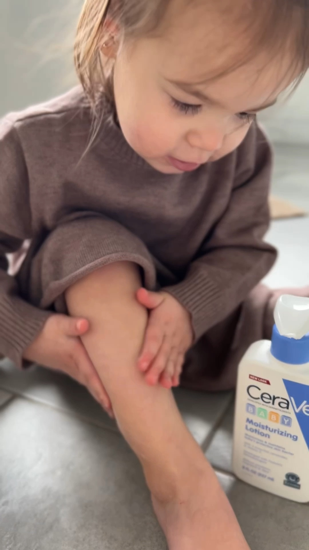 #AD So excited @CeraVe Baby is now at @Target 🥳 We love that their products are developed with Pediatric Dermatologists and are accepted by the National Eczema Association. They are formulated with hyaluronic acid, vitamin E, and three essential ceramides. Only the best for our little ones! #CeraVePartner #CeraVeBaby #CeraVe #Target #TargetPartner

#LTKkids #LTKbaby #LTKfamily