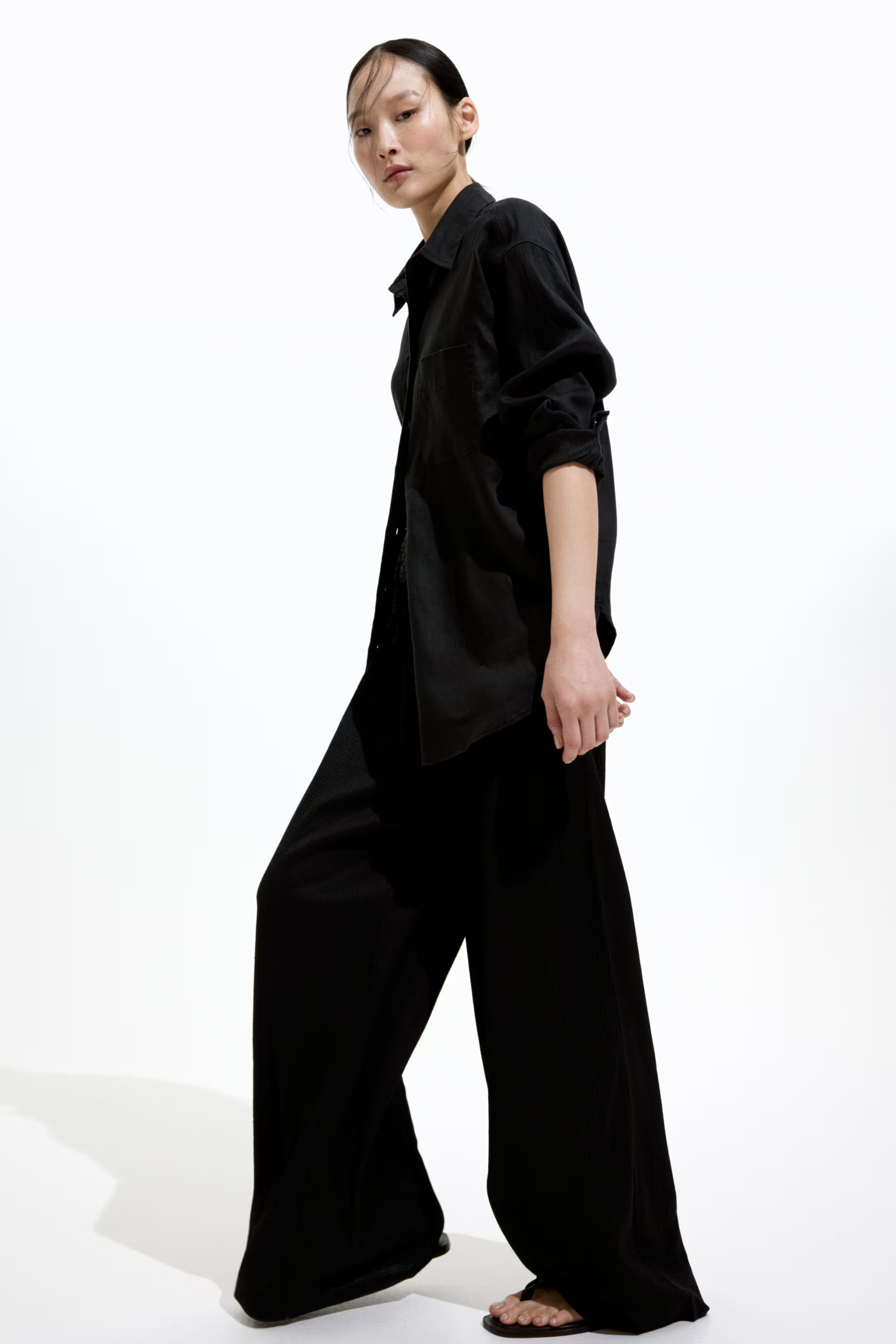 Wide pull-on trousers - Black - Ladies | H&M GB | H&M (UK, MY, IN, SG, PH, TW, HK)