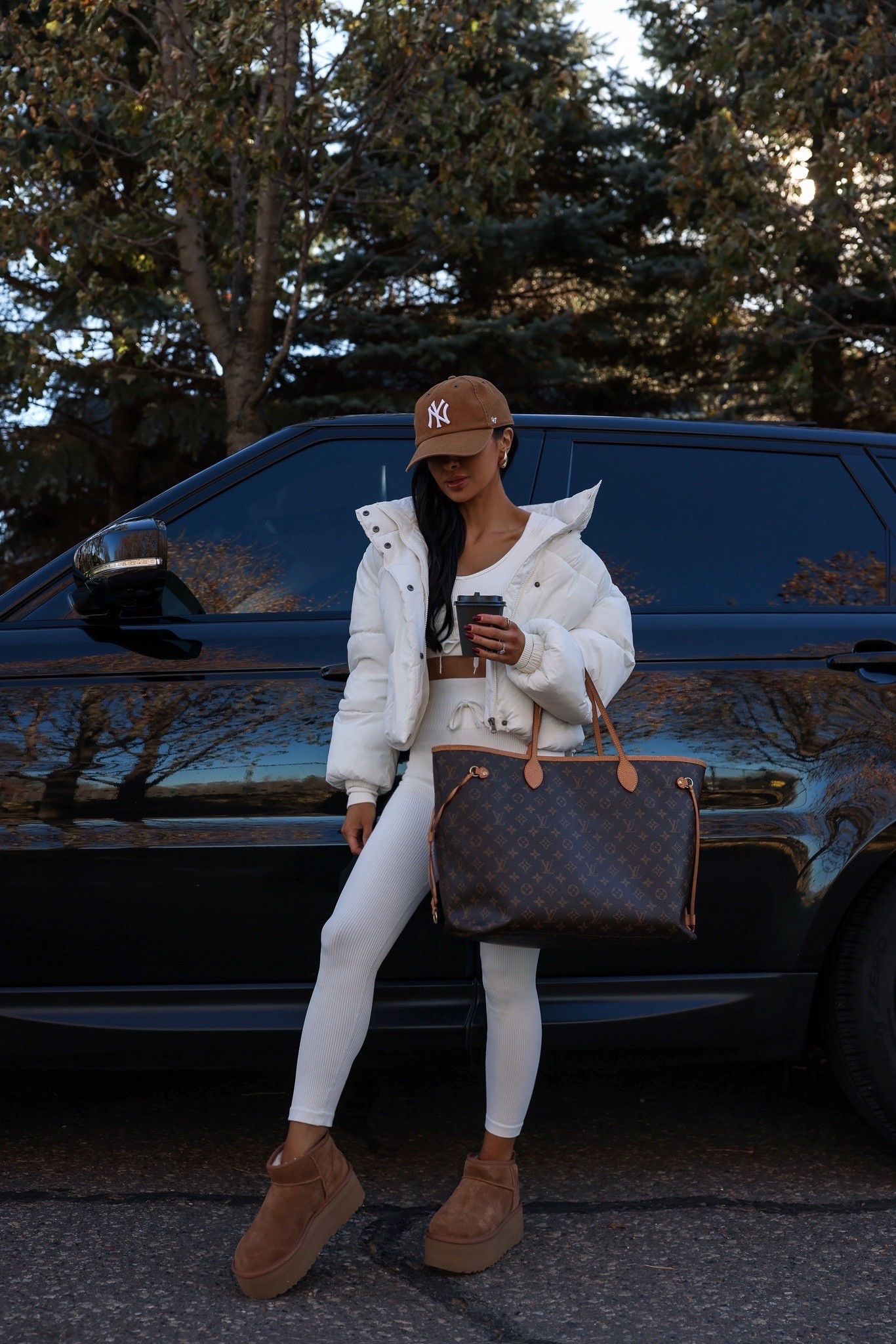 Winter outfit ideas
Amazon cropped puffer jacket
Ugg platform mini boots


#LTKFindsUnder100 #LTKActive #LTKFindsUnder50