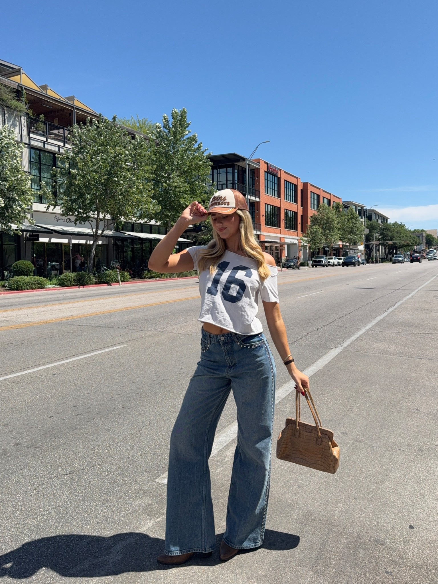 Top is brandy Melville, bag is thrifted vintage oroton, shoes are old Glassons but have linked similar! The jeans are on the pricier side but they’re the best fitting pair of jeans I’ve ever worn and SO comfy!! I wear a size 27 and I’m usually a 10 in bottoms xx 

#LTKaustralia
