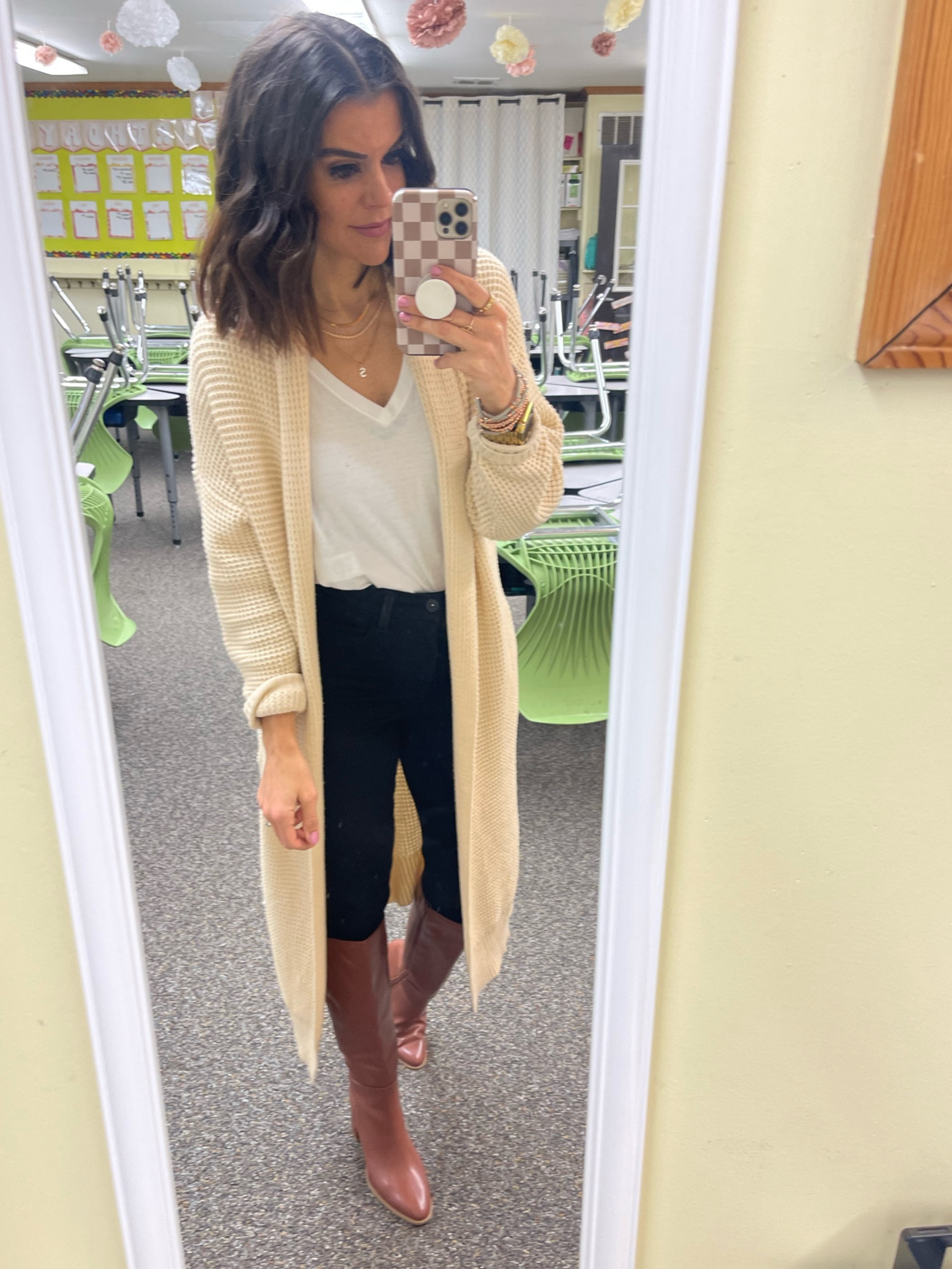 Today’s classroom #ootd
Amazon sweater- size small
Abercrombie tee- size small
Walmart jeans- sized up one size to a 5
Target boots- Tts (mostly sold out, linked similar) 

#LTKSeasonal #LTKstyletip #LTKunder50