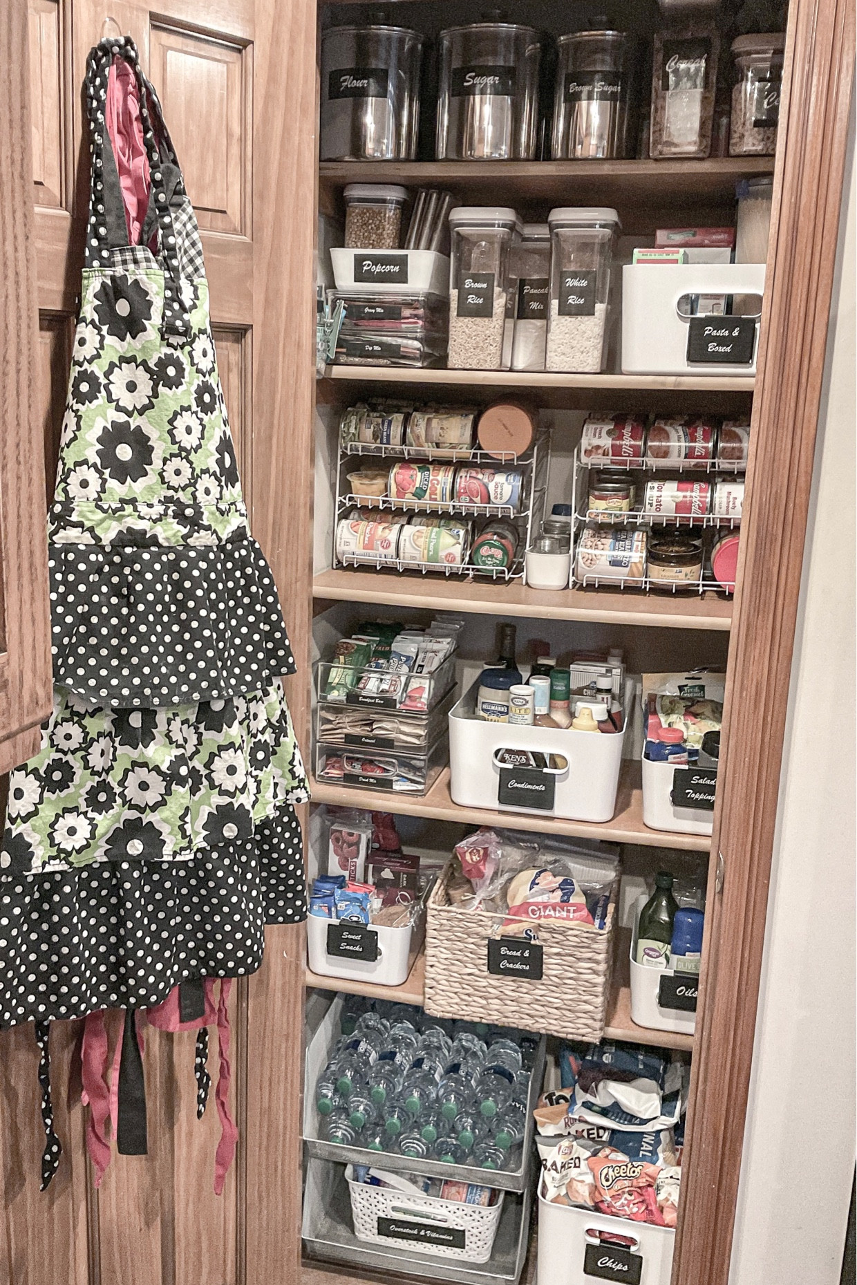 Pantry organization, kitchen organization, home organization

#LTKsalealert #LTKFind #LTKhome