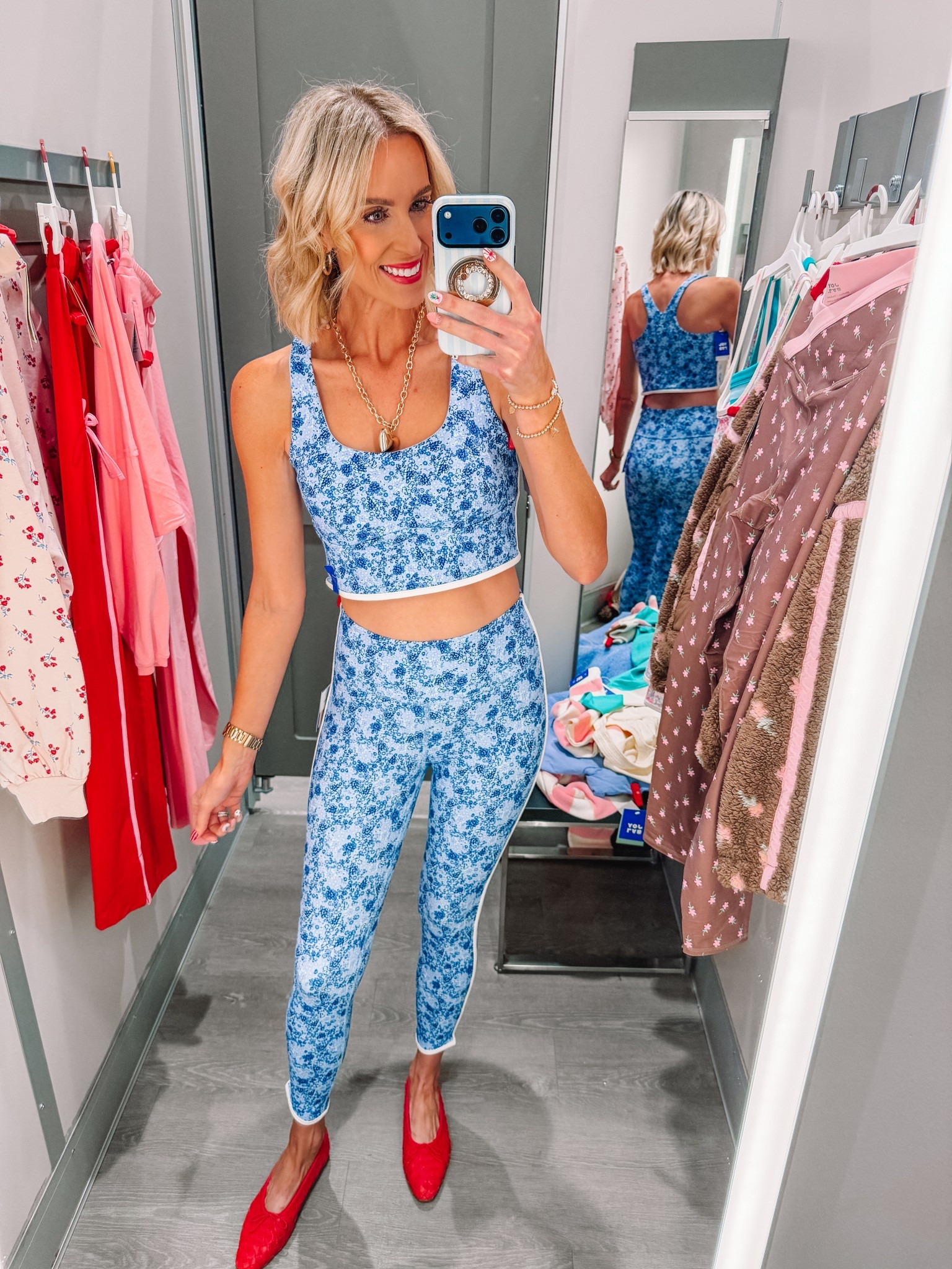 How pretty is this athletic floral set from Target? 

Athletic set / Target set / Women’s set / Classic style 

#LTKActive #LTKFindsUnder50 #LTKFindsUnder100