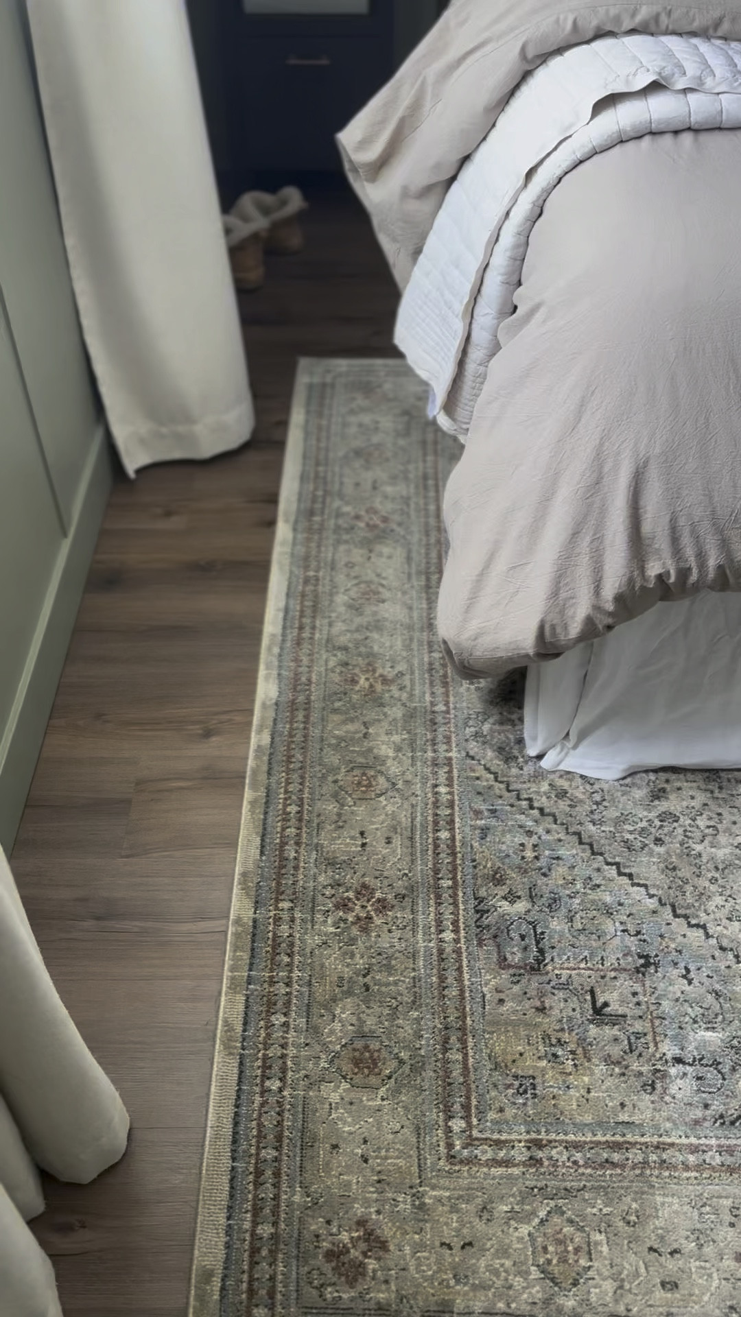 My favorite rug is on major sale today for Presidents’ Day! I love it so much co that I have it in 3 different spots of my home 😅

It’s durable for pets and kids and has the prettiest colors in it! The stock photo on the site does not do it justice. 



#LTKSpringSale #LTKhome #LTKSeasonal