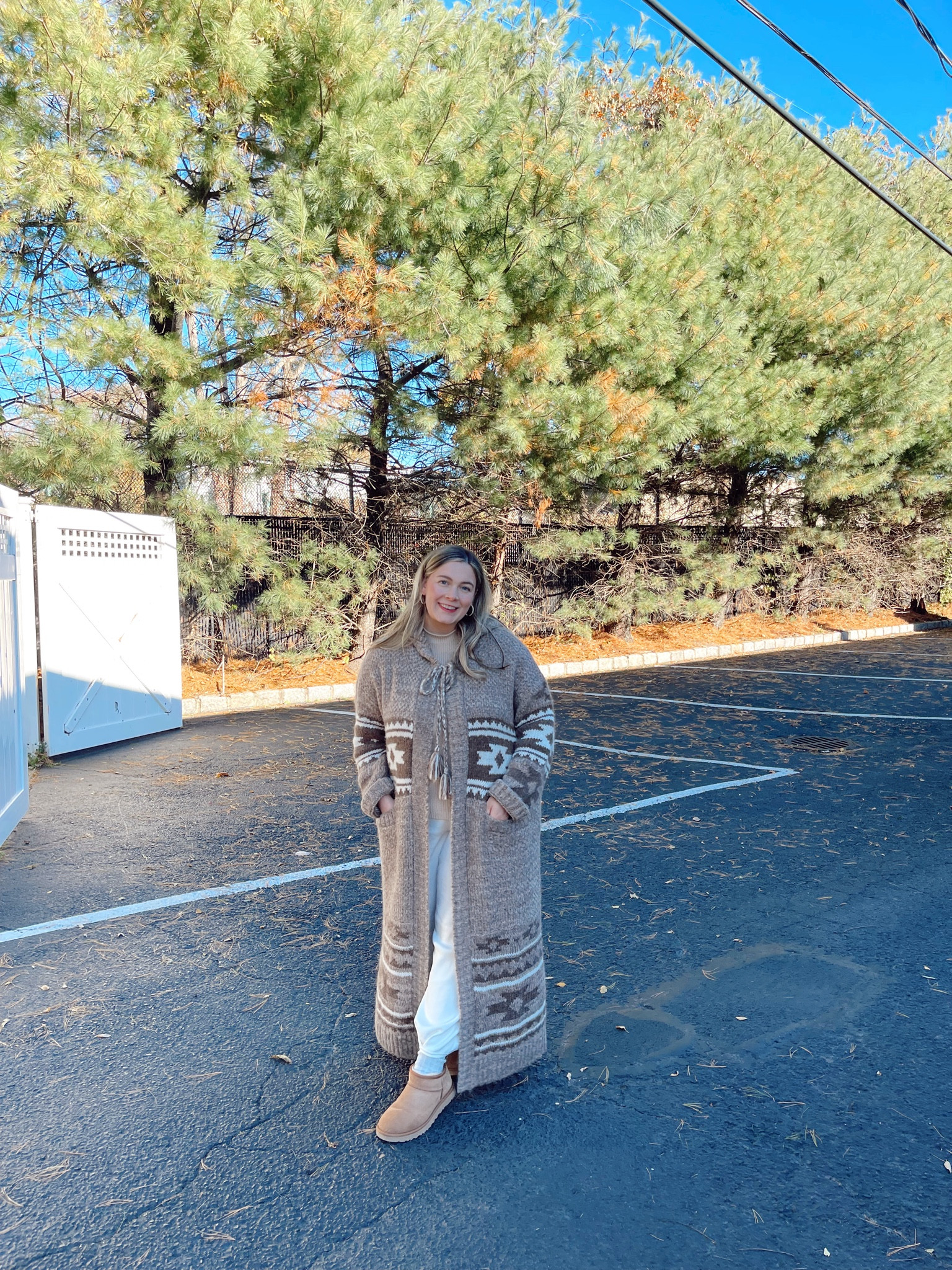 Cozy fall days🍂🍁


#LTKU #LTKSeasonal #LTKStyleTip