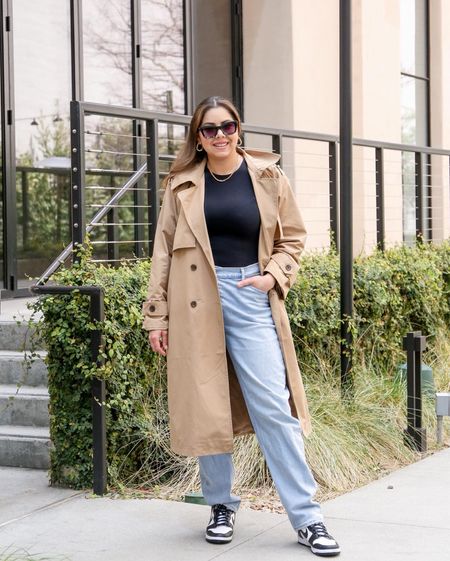 casual sneakers and trench outfit

#LTKSeasonal #LTKstyletip #LTKshoecrush