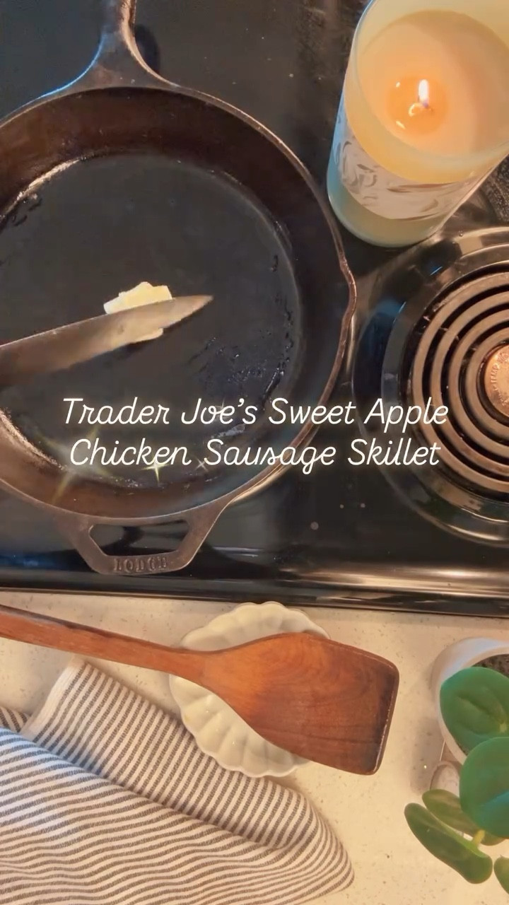 When brunch meets autumn. 🍎
Sweet Apple Chicken Sausage, onions, and apples — cozy, caramelized, and ready in one pan.

Recipe on the blog, link in bio @mealandgrace.blog 

Gracefully yours,
🫶🏻 Jeanie Jo

#LTKSeasonal #LTKHome