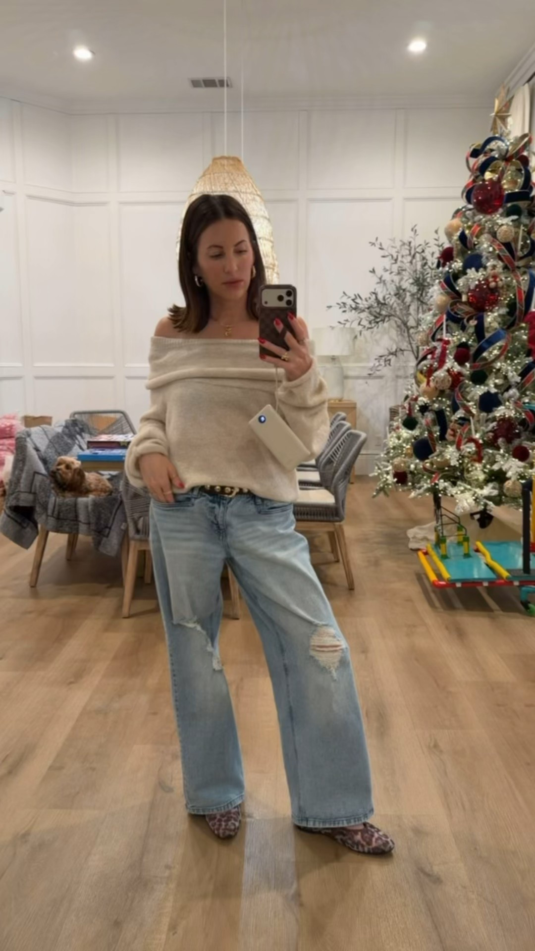 OOTD! My fav jeans right now!