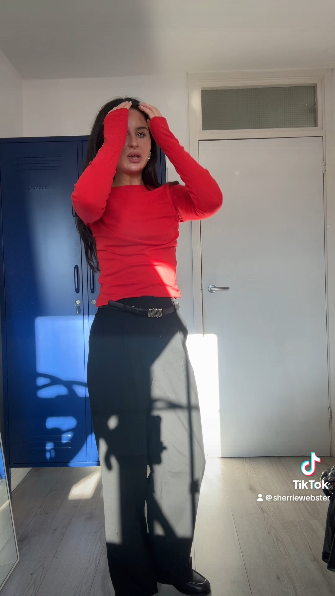 Red long sleeve top 



#LTKstyletip #LTKwinter #LTKautumn