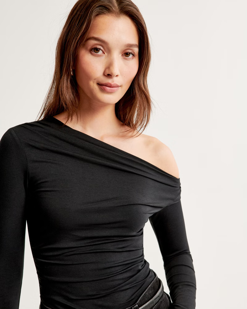 Long-Sleeve Asymmetrical Off-The-Shoulder Draped Top | Abercrombie & Fitch (US)