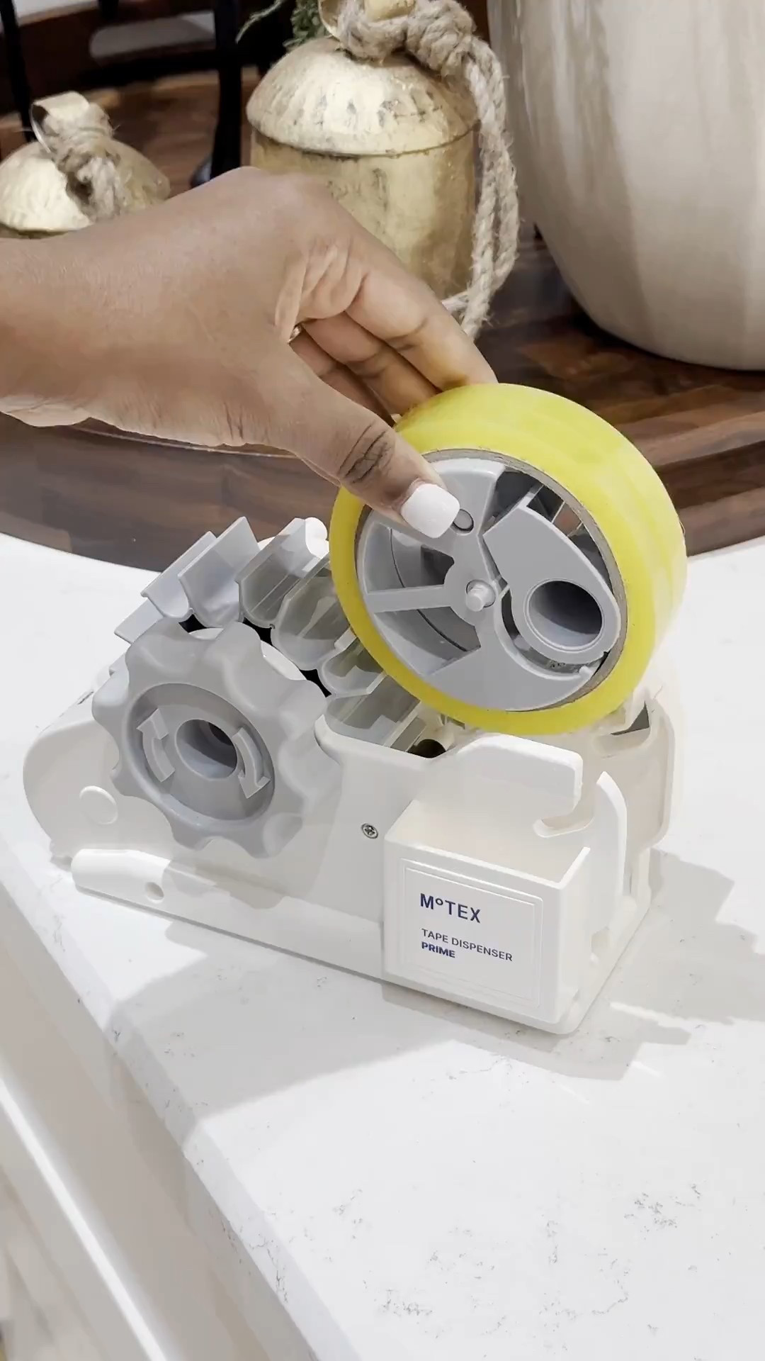 
This dispenser cuts your wrapping tape into multiple pieces which cuts down your gift wrapping! Simply load the tape and twist the knob! 

#LTKGiftGuide #LTKHoliday #LTKHome