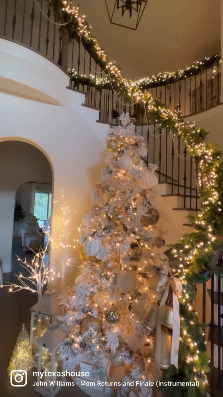 Christmas tree entryway decor 

#LTKSeasonal #LTKHoliday