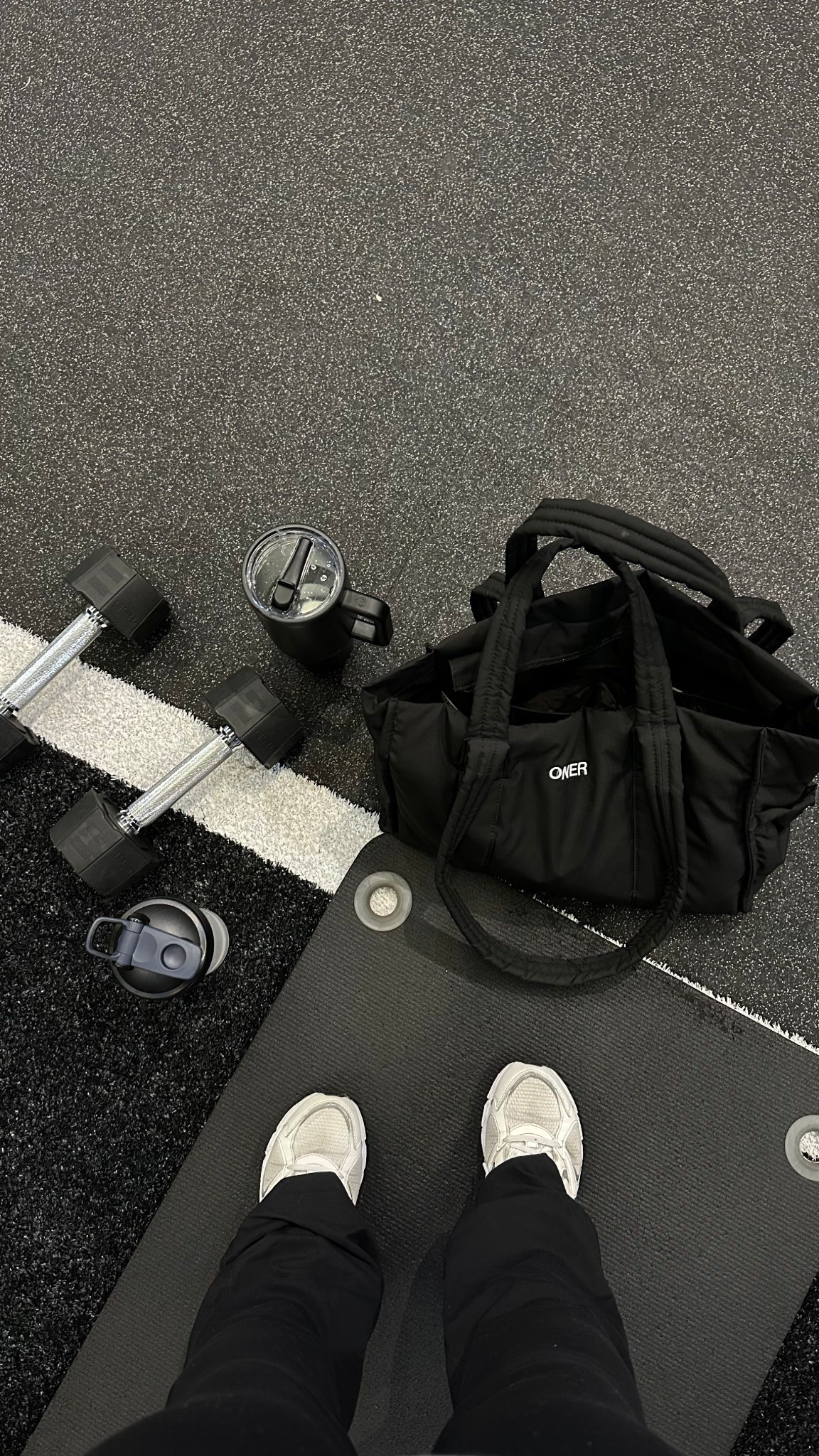 back at the gym, winter arc begins now 🖤

#LTKActive