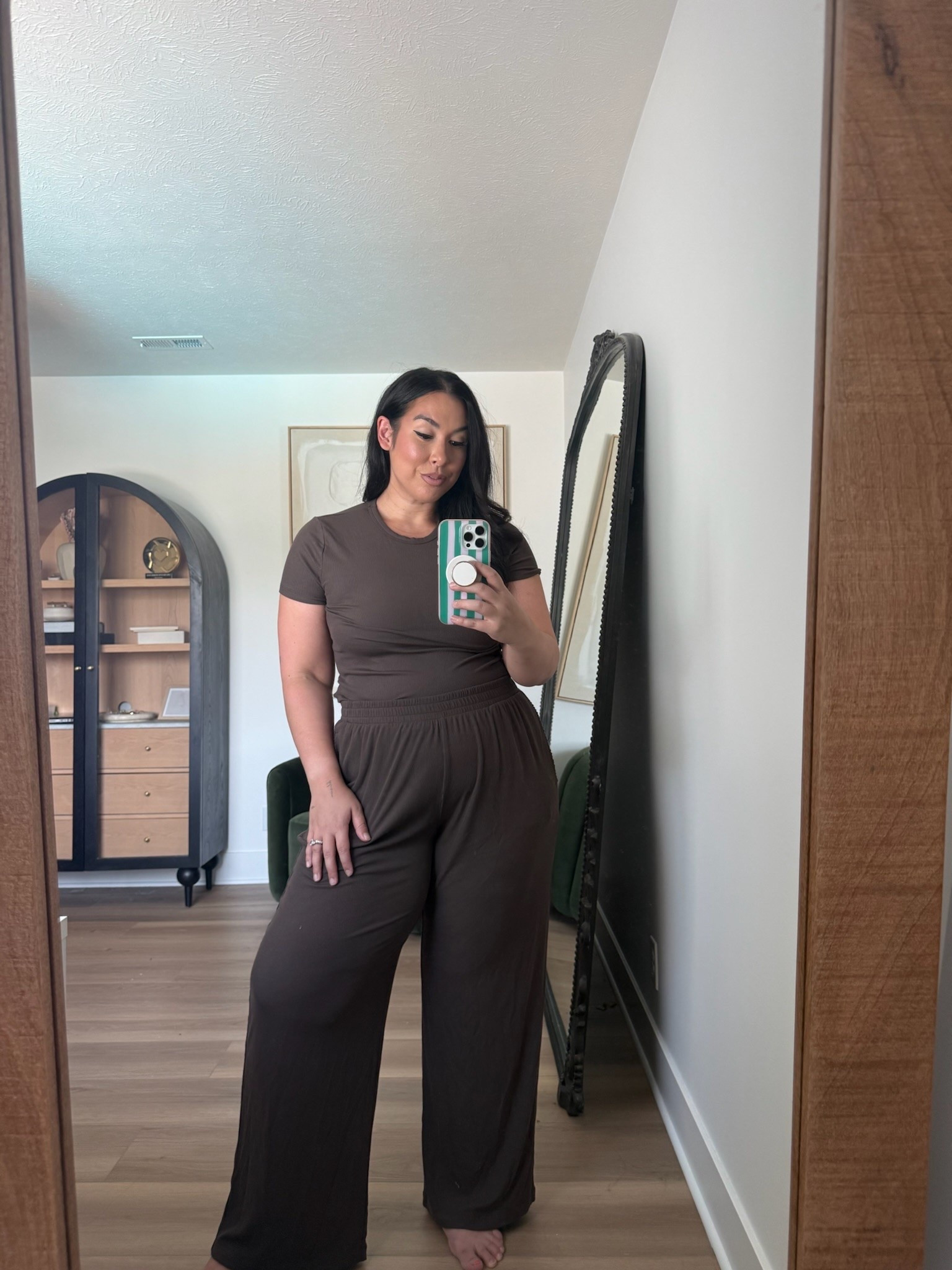 I’ve been living in comfy matching sets postpartum @abercrombie size L

midsize fashion, matching set, loungewear, outfit inspo, ootd

#LTKootd #LTKSeasonal #LTKMidsize