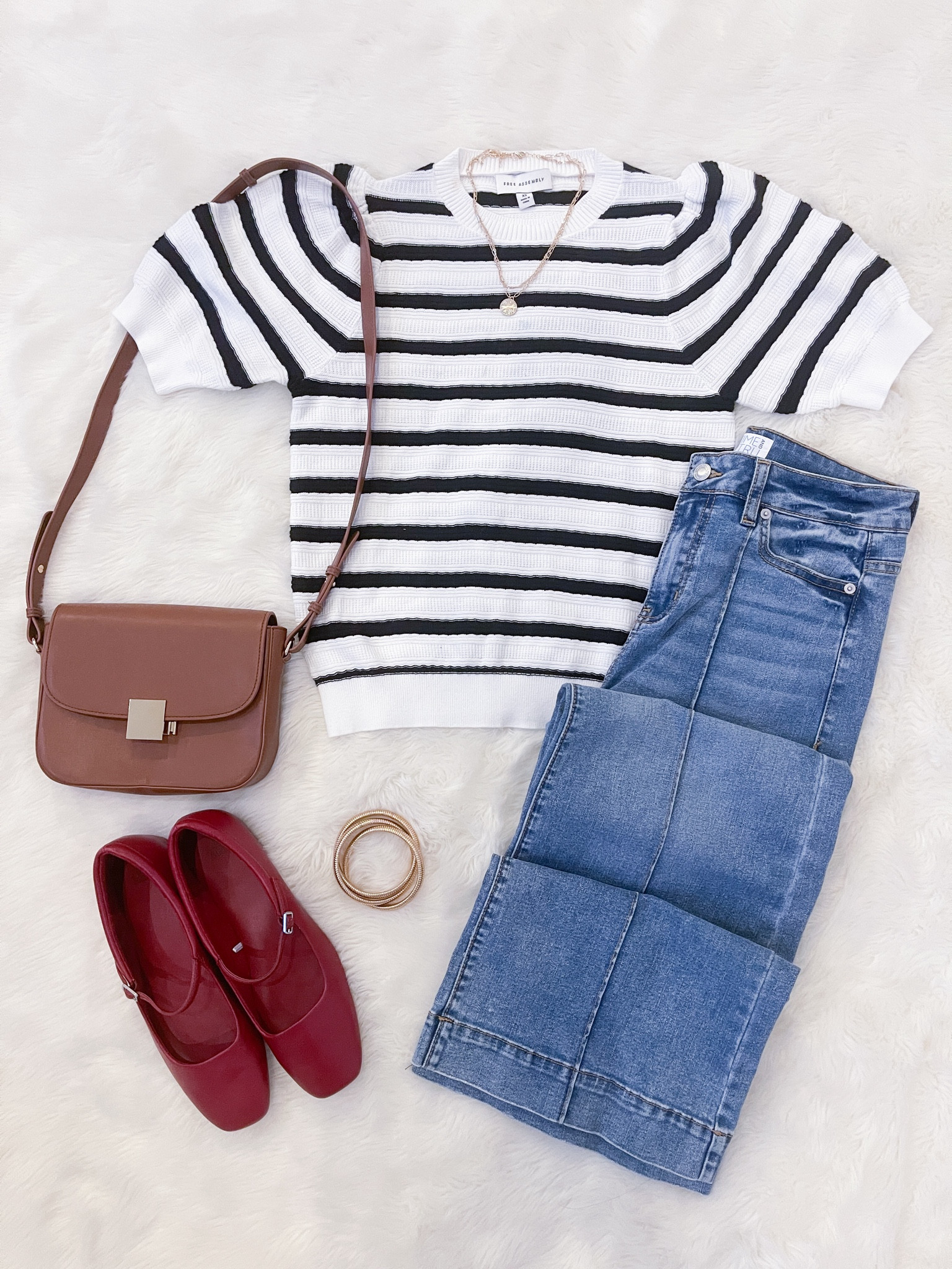 Size XS top
Size 2 jeans
Flats are true to size

Walmart fashion
Target style
Fall fashion
Outfit idea
Casual outfit idea 
Mom style
Striped top


#LTKSaleAlert #LTKFindsUnder50 #LTKFallSale