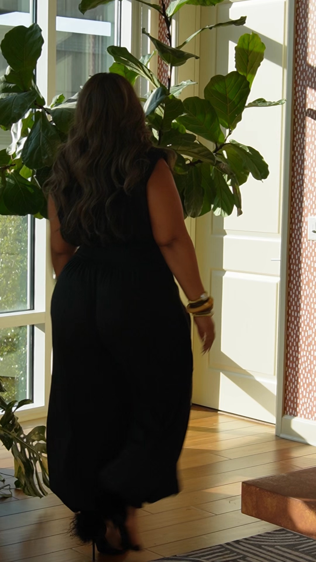 Cute jumpsuit, always so many compliments 