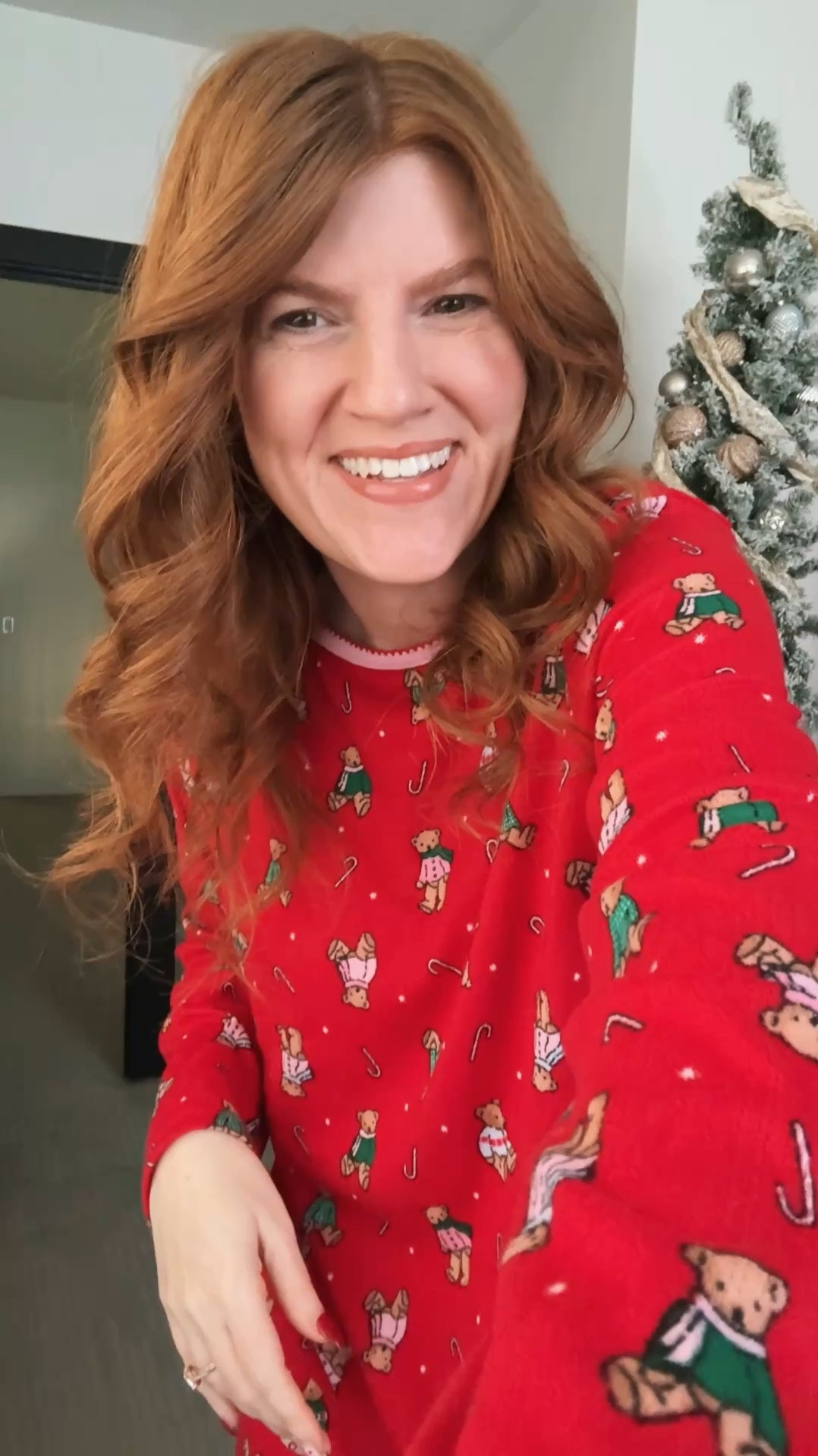 Holiday outfit I’m loving! 

#LTKPetite #LTKHoliday #LTKFindsUnder50