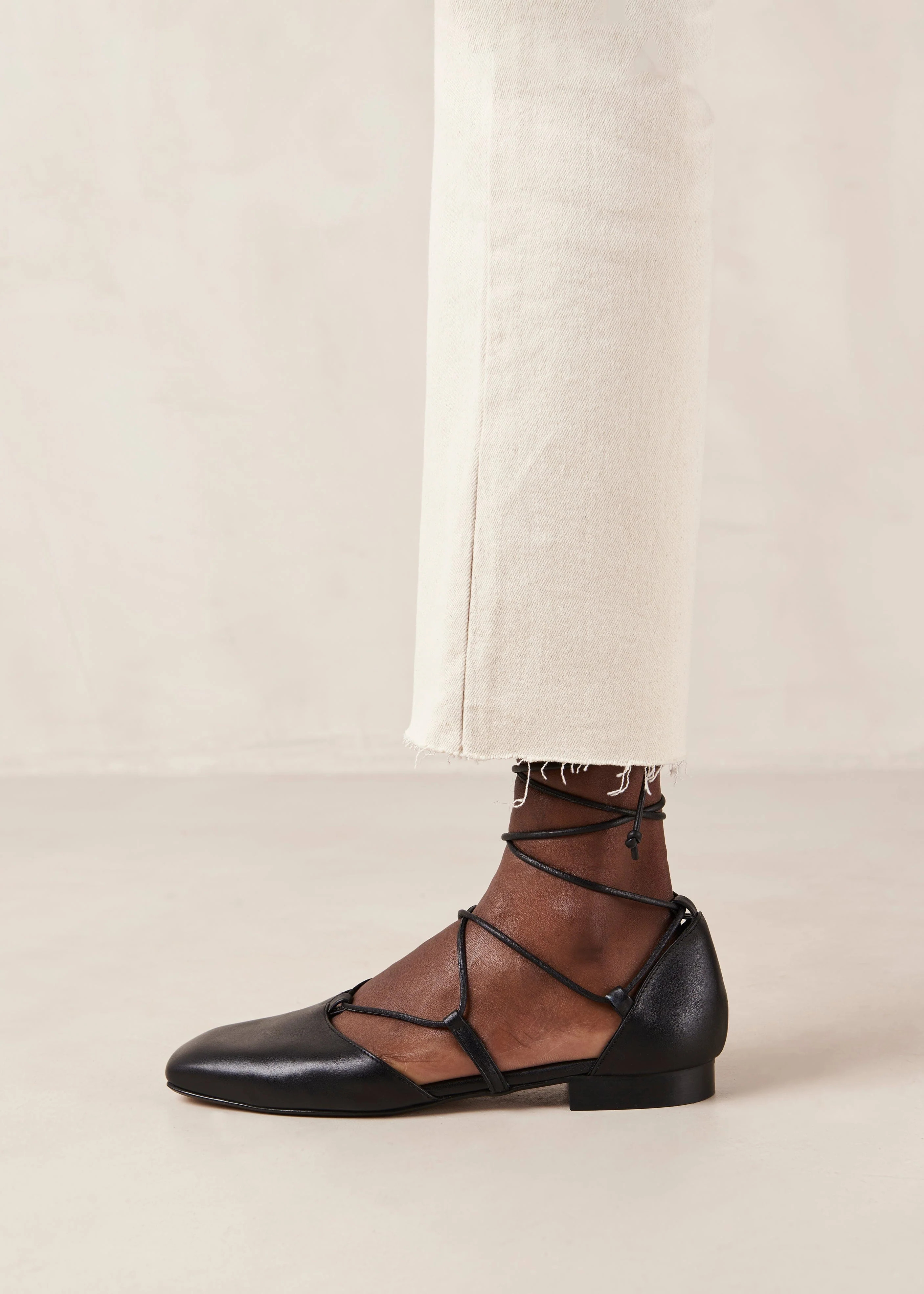 Azurite - Black Leather Ballet Flats | ALOHAS | Alohas AU