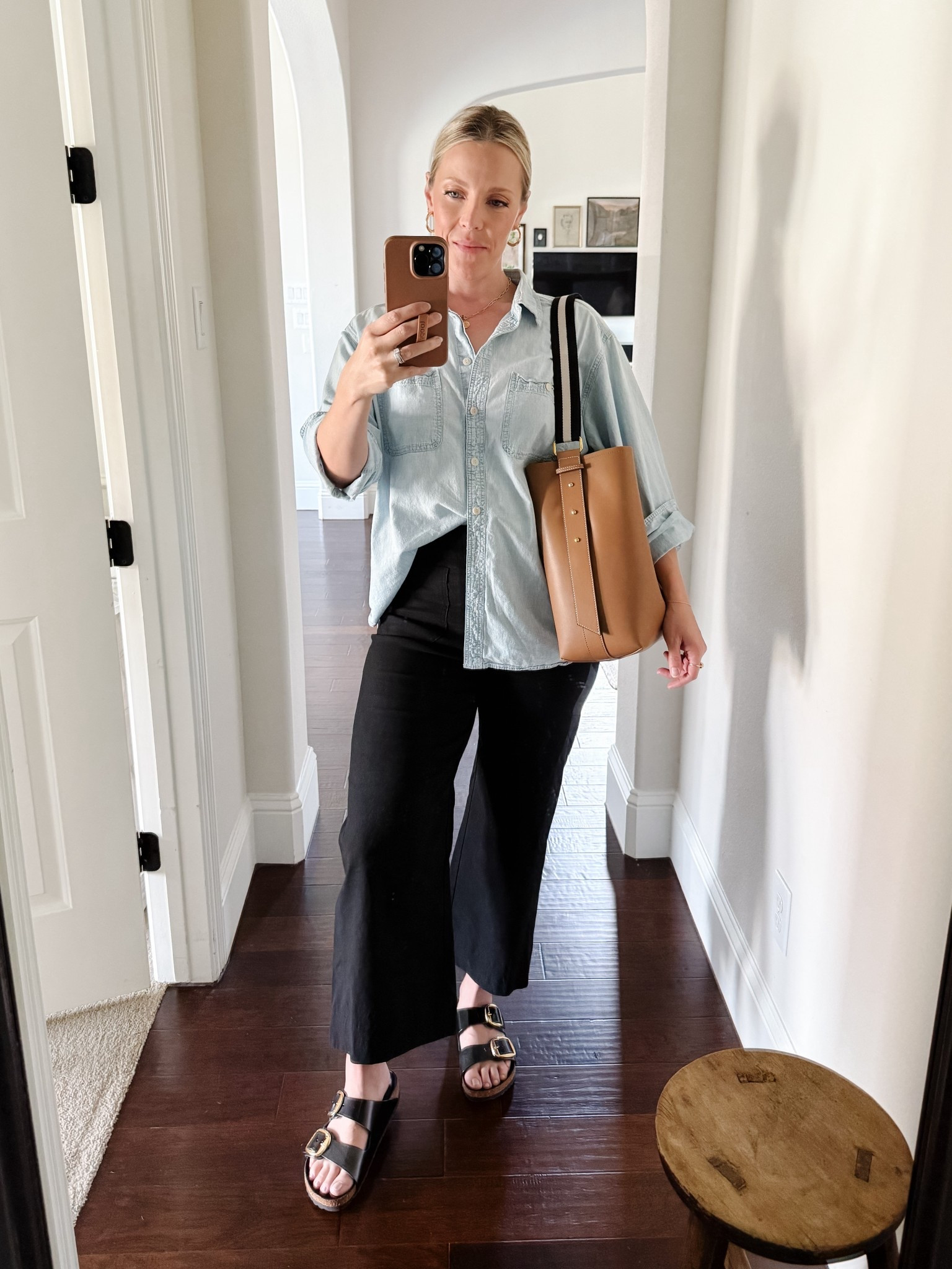 My all time favorite lightweight chambray shirt and the most comfortable pants you will ever wear.  

I just added the black ones to my collection.  These pants don’t lose their shape (the linen version loses shape, but not these), hold you in, and are stretchy.  If you suffer from waist gaps in the back, THESE DON’T GAP!

👜 My leather tote also comes with a solid leather strap - use code SHELLEY25 for 25% off



#LTKMidsize #LTKOver40