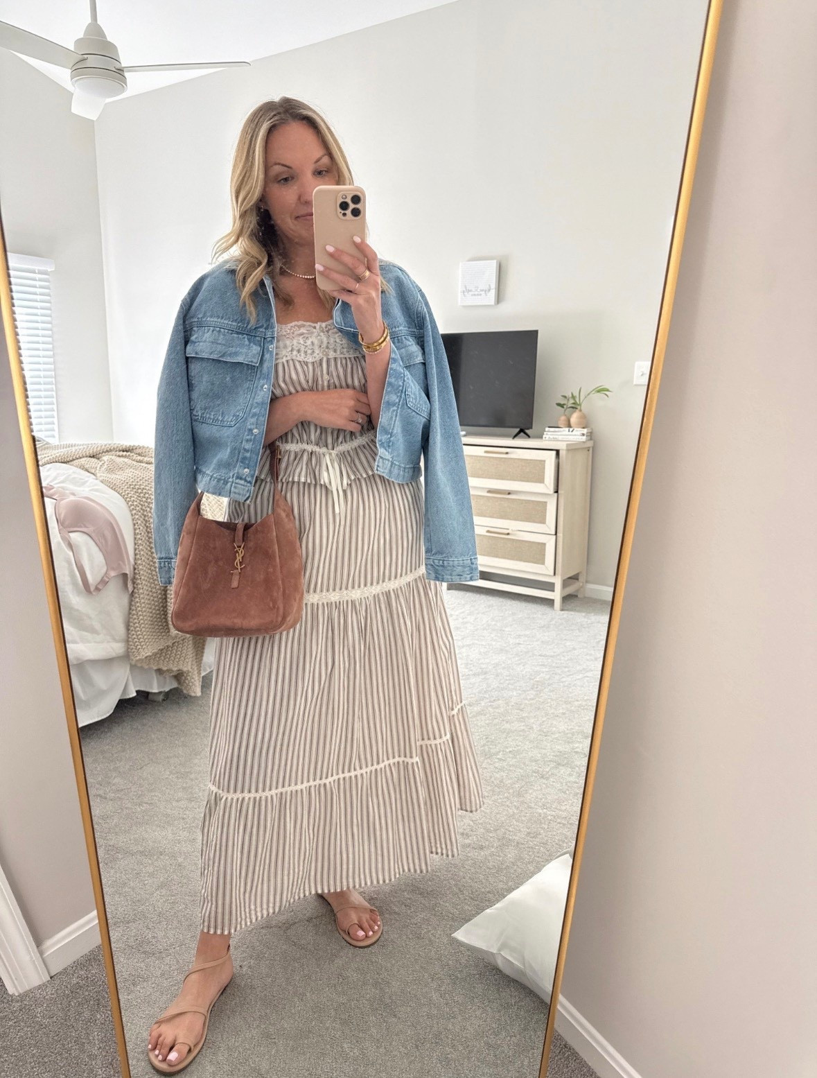 Summer date night outfit! Wearing a med top and large bottoms! 
fb