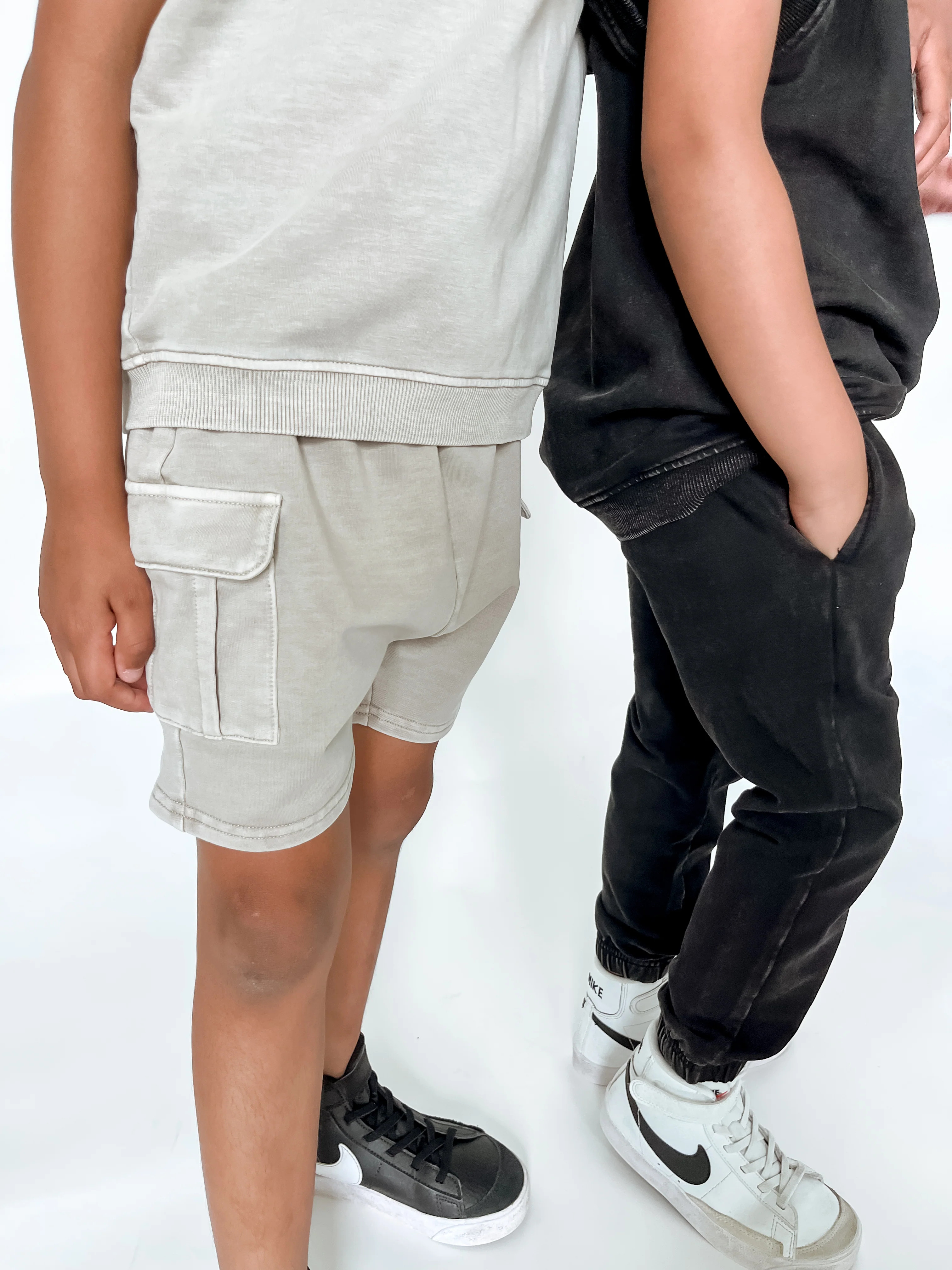OFF DUTY WASHED CARGO SHORTS | Sydney and Co.
