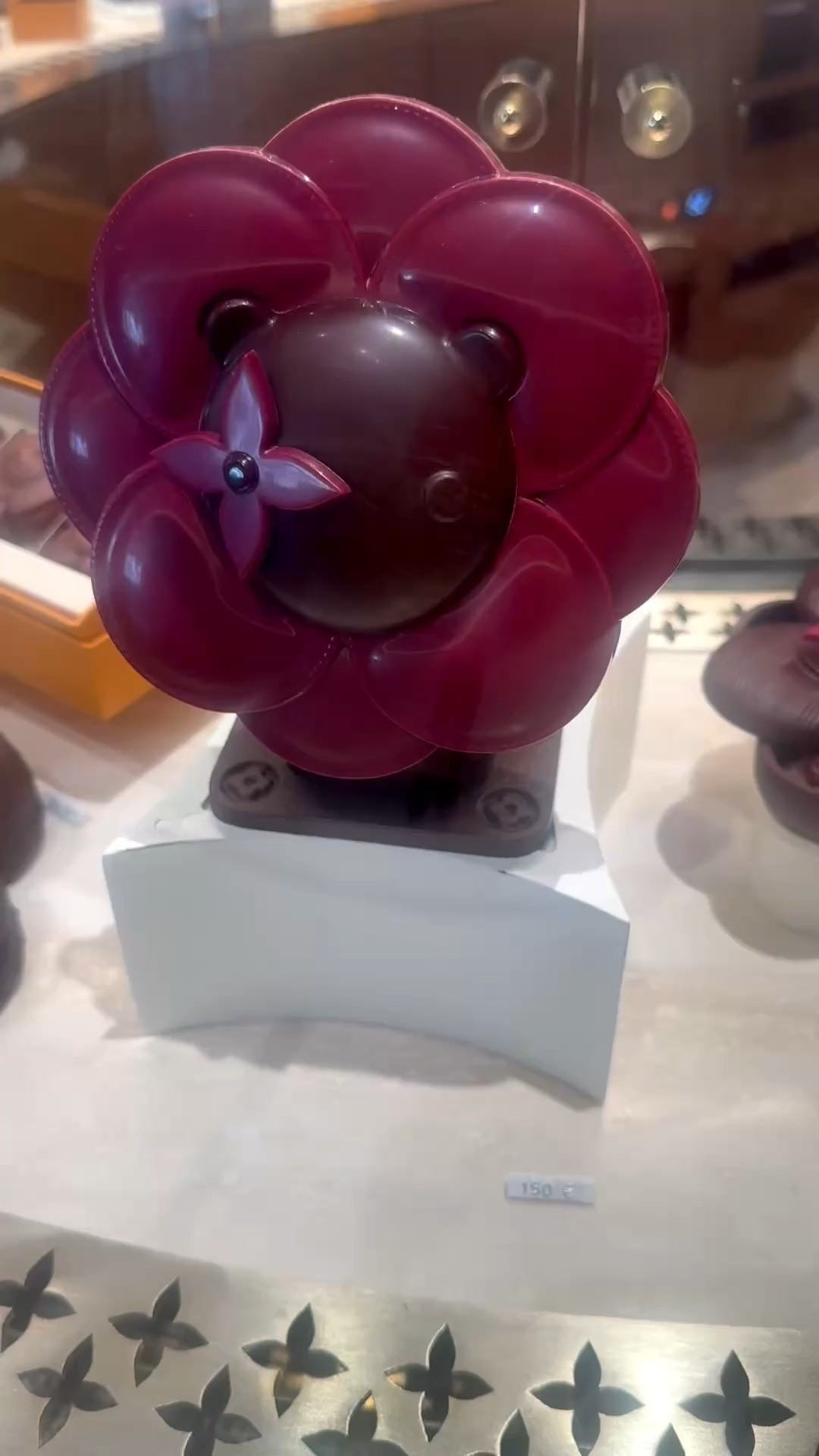 If you’re looking for a special and over the top souvenir that won’t break the bank in #Paris, check out @Louis Vuitton chocolate. It’s made by Maxime Frederic and so yummy. It also comes in the cutest shapes. Prices start at just about $20, so it isn’t too bad, and these make amazing gifts. I always get one for my friend who watches Blue while I’m away. #haul #shopping #souvenir 