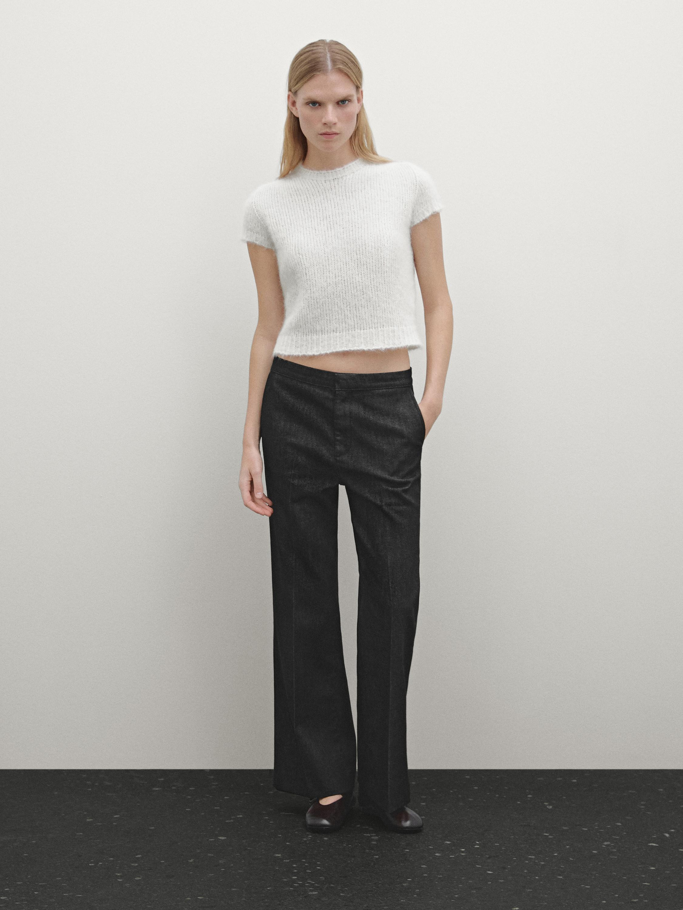 Knitted sweater made from alpaca-blend fabric. Crew neck. Raglan sleeve. Textured. Openwork fabri... | Massimo Dutti US