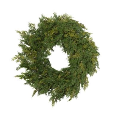 Christmas 32" Cedar With Berry Wreath | Ashley Homestore