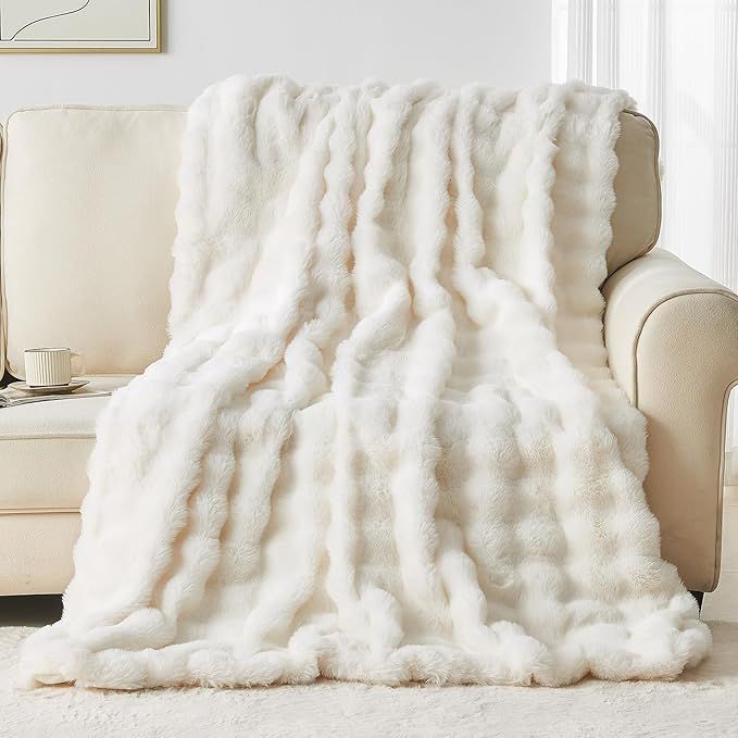 Lotus Karen Faux Fur Throw Blanket Cream White - Big Bubble Rabbit Fluff Blanket for Couch Bed So... | Amazon (US)