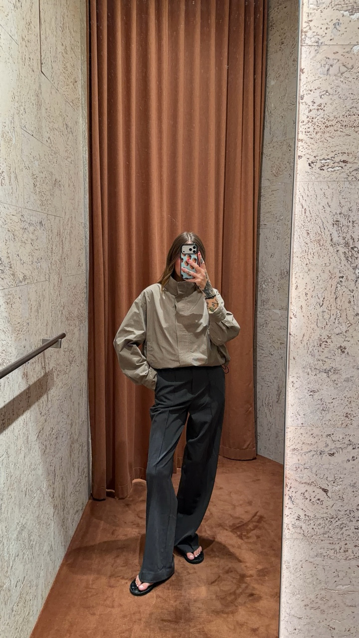 I finally headed into Witchery to try on some of their new arrivals. It’s my birthday in a couple of weeks, so this was a special shopping trip (always nice when someone else is paying 😂) 

I was so excited to try some of the pieces from the Lara Worthington collab, and they did not disappoint! 

I’ll link everything on my LTK 

What do you think I went home with? 

@witcheryfashion @laraworthington #tryon #outfitinspo #witchery #styleinspo #buyorbye #mumstyle