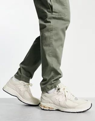 New Balance 2002 trainers in off white | ASOS | ASOS (Global)