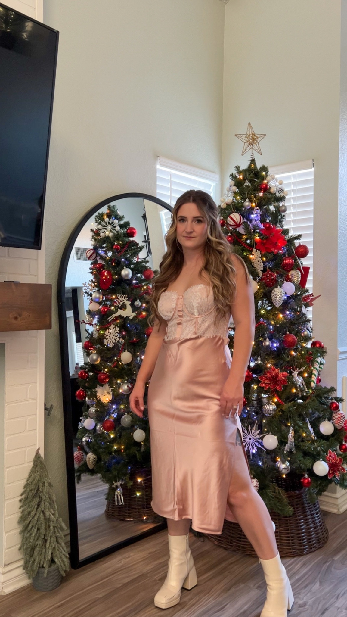 Holiday dress, Christmas dress, NYE dress, outfit ideas

#LTKstyletip #LTKunder50 #LTKHoliday