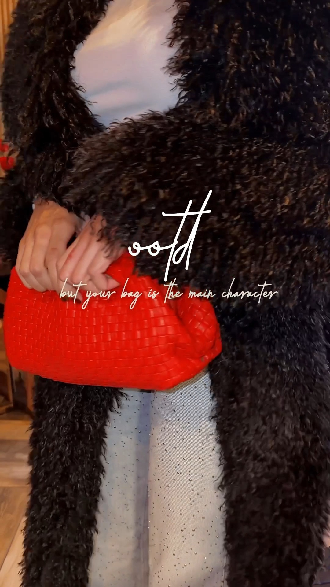 It gives quiet luxury vibes 
Tagged or Search: Tate Clutch 👝
@urbanexpressions 


#urbanexpression #holidayootd #trending

#woven #wovenleather #veganleather #handbags #clutch #casualbag #ootd

#LTKootd #LTKFindsUnder100 #LTKdayinmylife