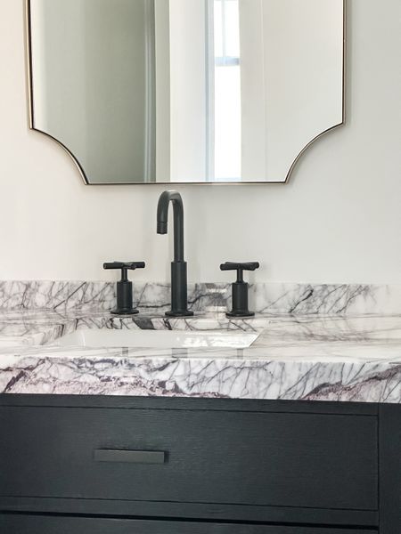 Powder Room | Faucet | Mirror | Sink | Cabinett

#LTKstyletip #LTKhome