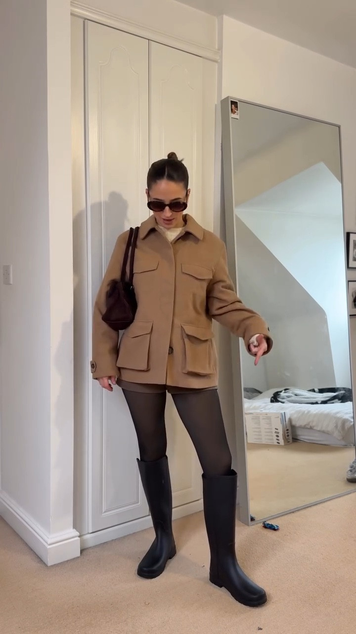 Shorts in the bleak mid-winter ❄️🌲 let’s style them up with a little life hack eek ! Fleece lined tights are my go to this time of year , no more freezing legs girls 🤗 all items linked on my LTK