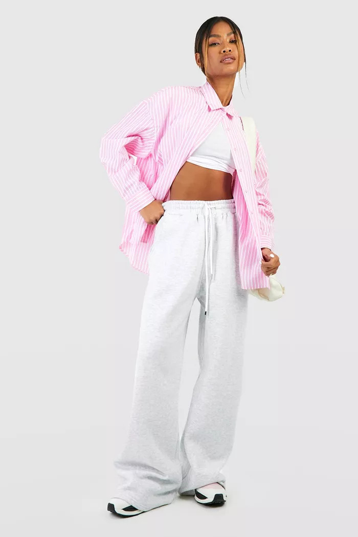 Super Wide Leg Pocket Detail Jogger | boohoo (US & Canada)