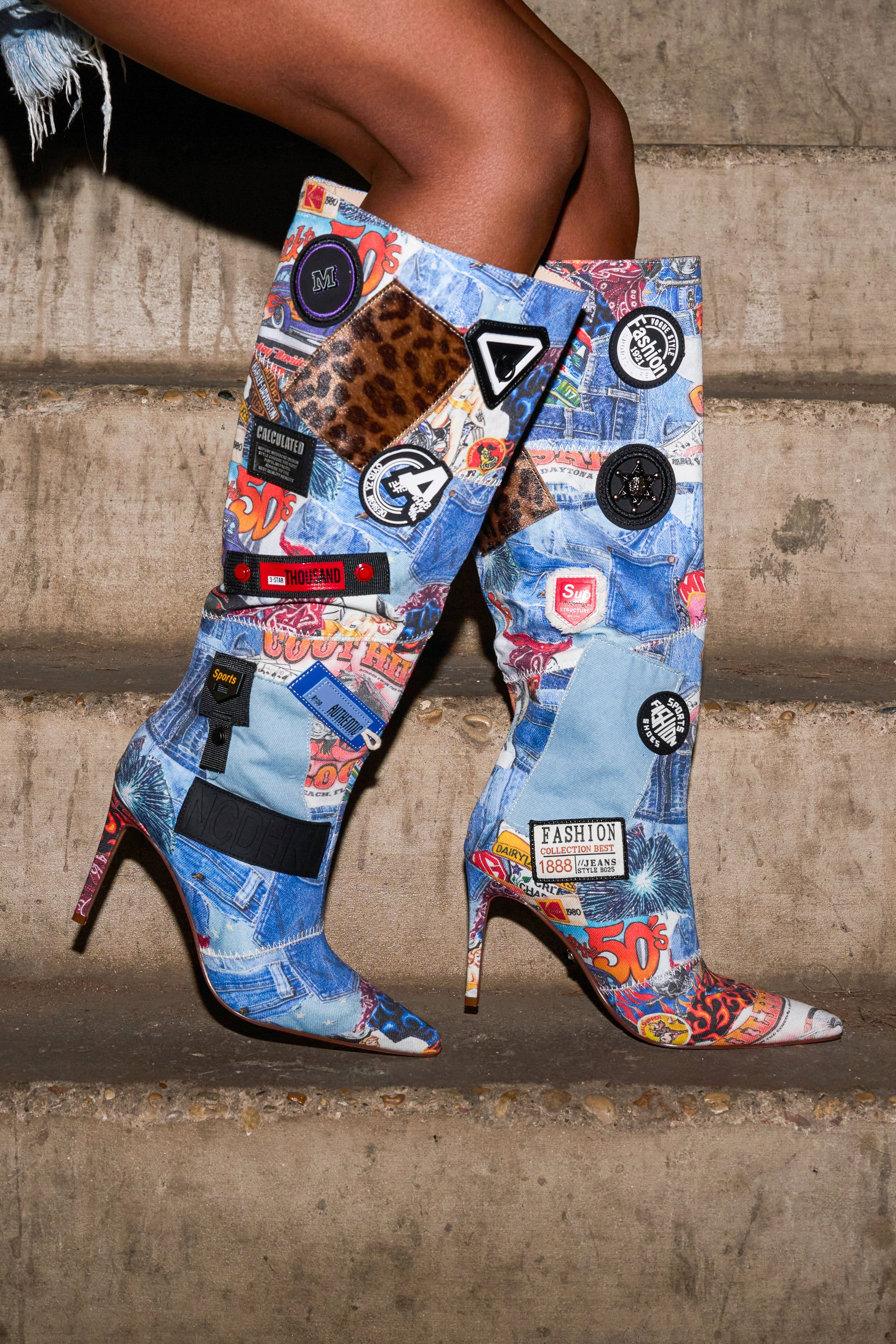 AZALEA WANG SYLRILA MULTI ABSTRACT BOOT | AKIRA