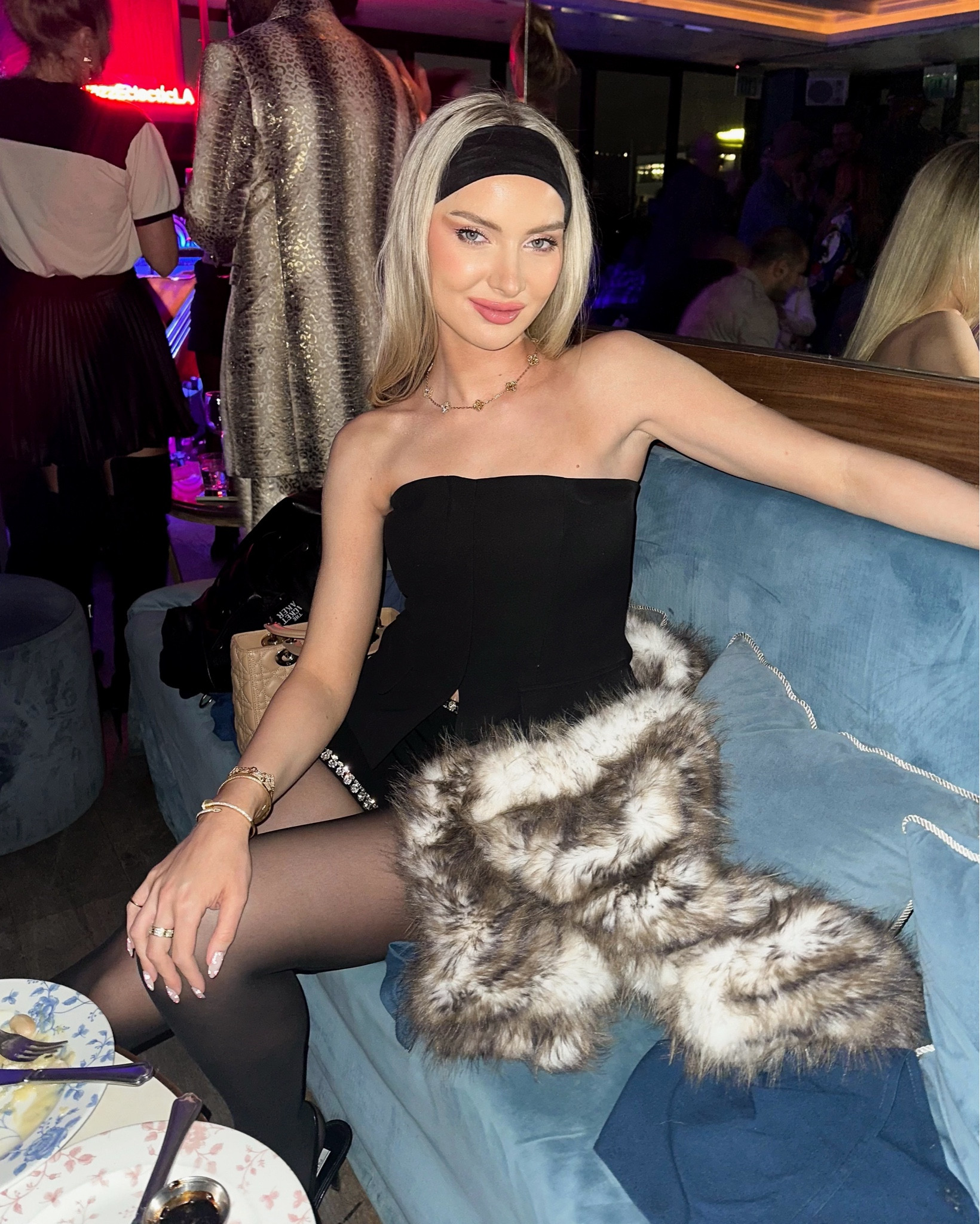 Black outfit & similar 

#LTKParties #LTKMostLoved #LTKStyleTip