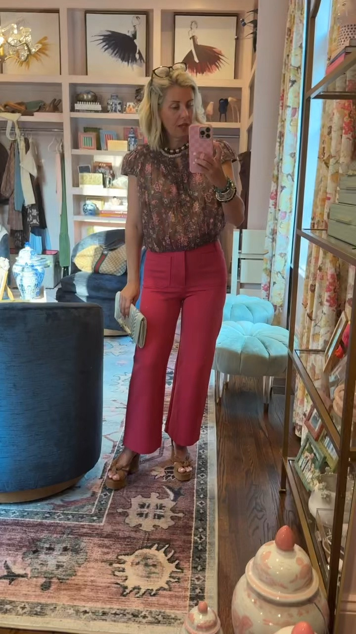 Date Night OOTD…this adorable top is on sale!! 
Top - small
Pants - 26P
Heels - 8 
*code Catherine20 at Allie + Bess

#LTKdayinmylife #LTKootd #LTKmomlife