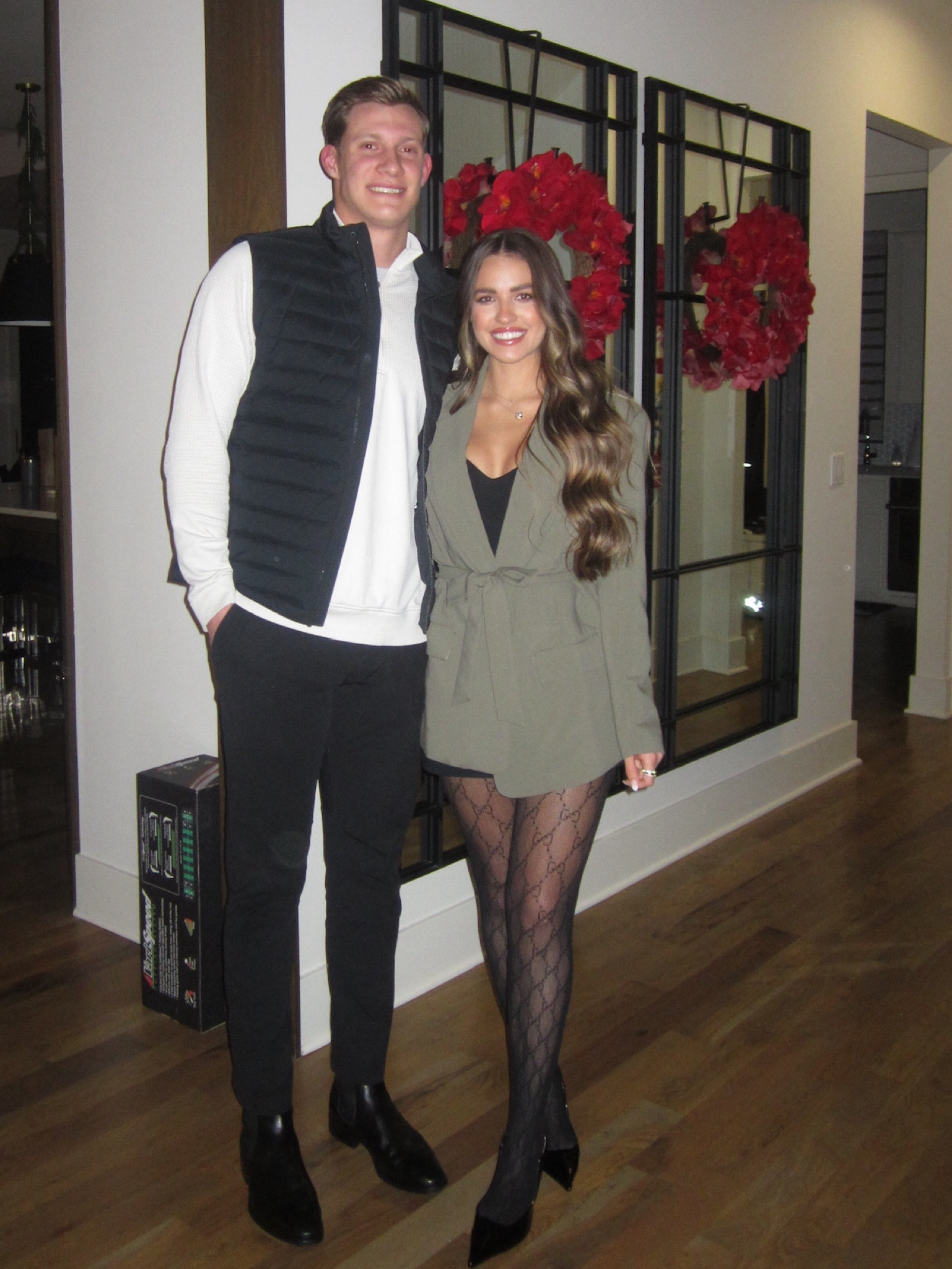 Christmas Festivities 🍾🤍

#LTKParties #LTKHoliday #LTKWorkwear