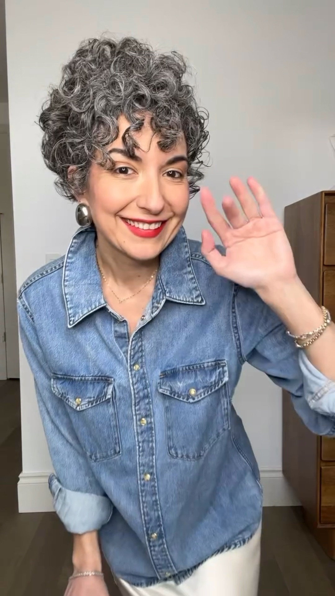 It’s a classic and i don’t think I’ll ever stop wearing it - a denim shirt! There are so many ways to wear one and it just always works. Mine is a little older but I linked a few similar styles here!
.
#denimshirt