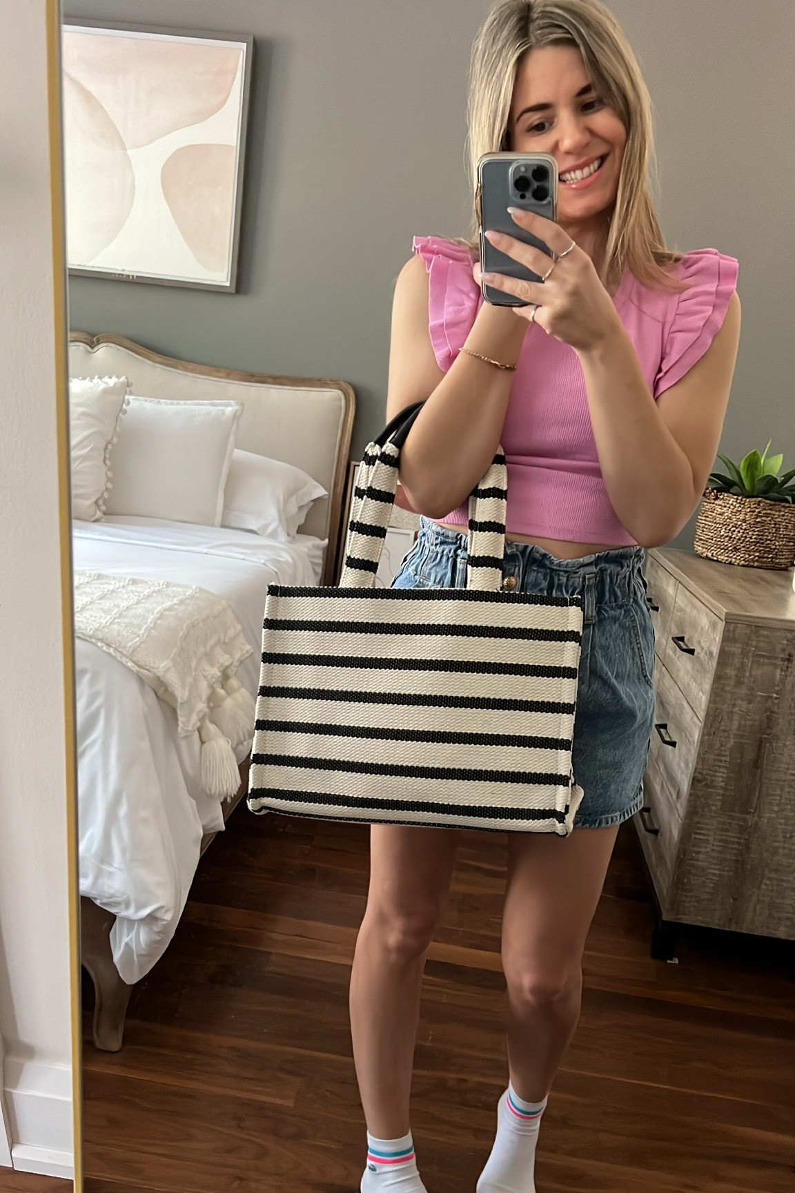 Shop the tote bag  

#LTKSeasonal #LTKsalealert #LTKitbag