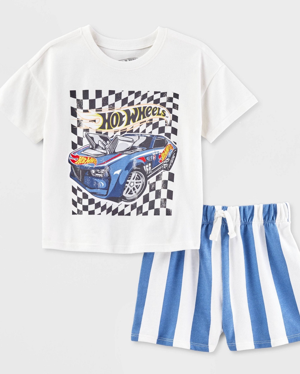 Found the perfect outfit for Hot Wheels Monster Trucks this weekend 🖤🙌🏽



#targetstyle #hotwheels #monstertrucks

#LTKtravel #LTKkids #LTKfamily