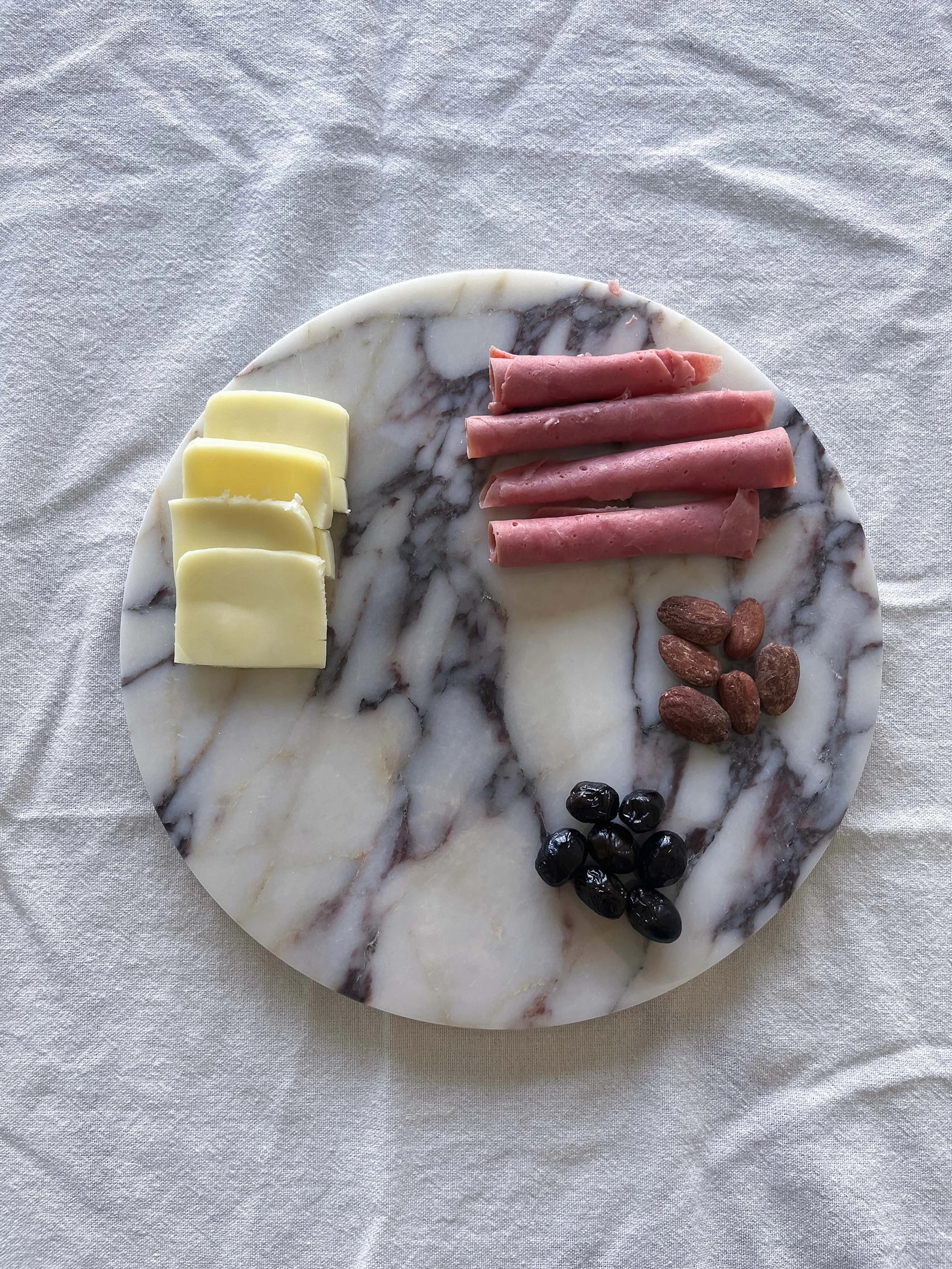 Calacatta Viola Round Marble Tray, Charcuterie Board, Marble Cutting Board, Cheese Board, Decorat... | Etsy (US)