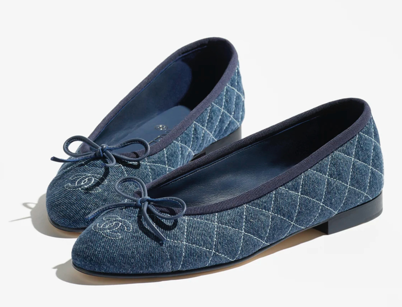 Chanel 26P Washed Denim Blue Quilted CC Logo Bow Tie Ballet Ballerina Flat 38 | eBay US